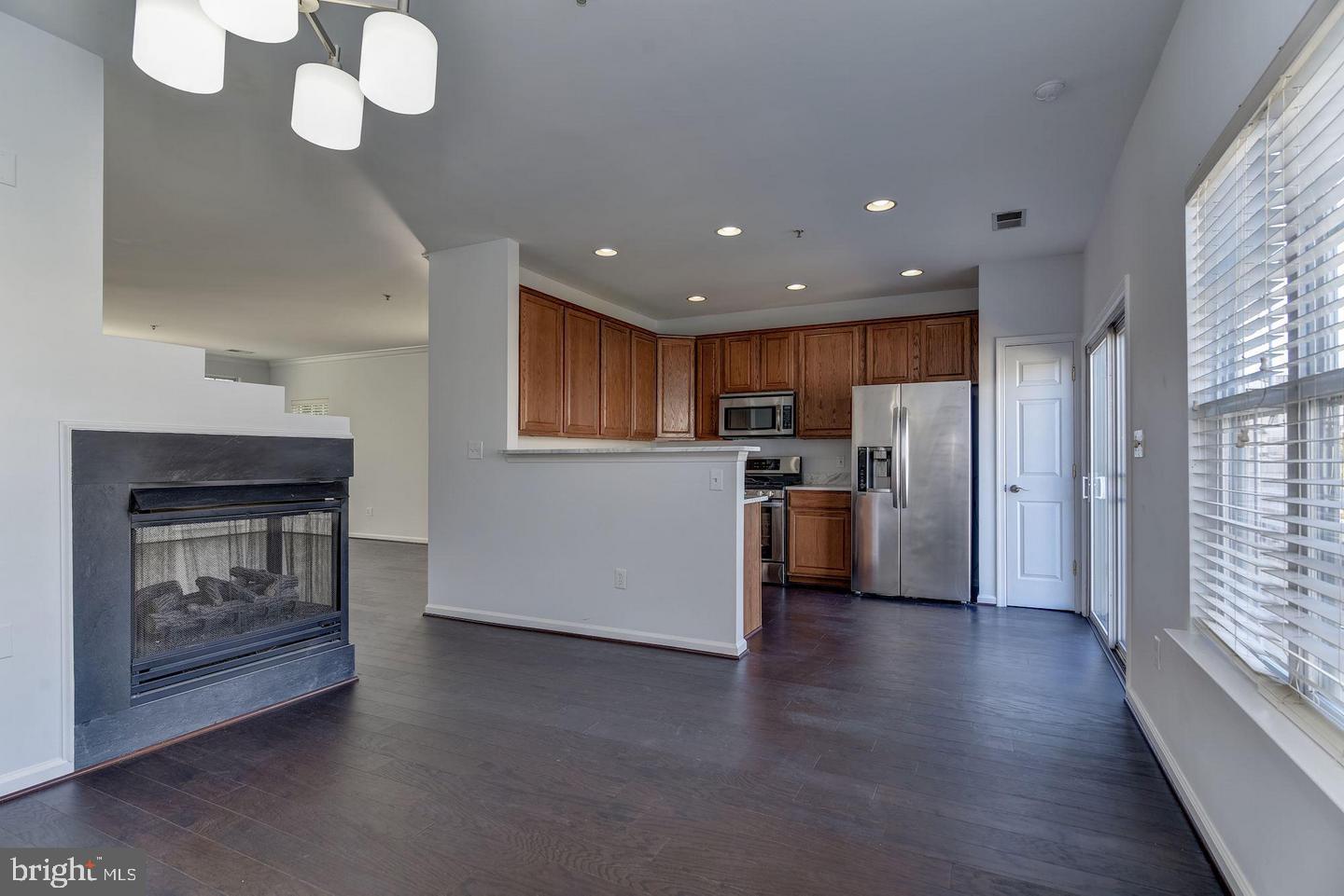 LAKELANDS - Residential Lease