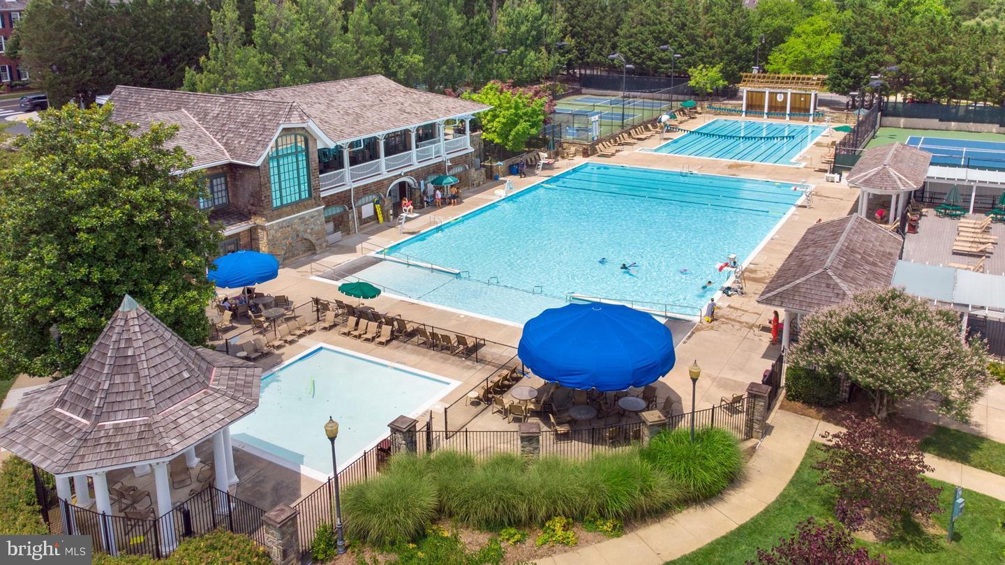 LAKELANDS - Residential Lease