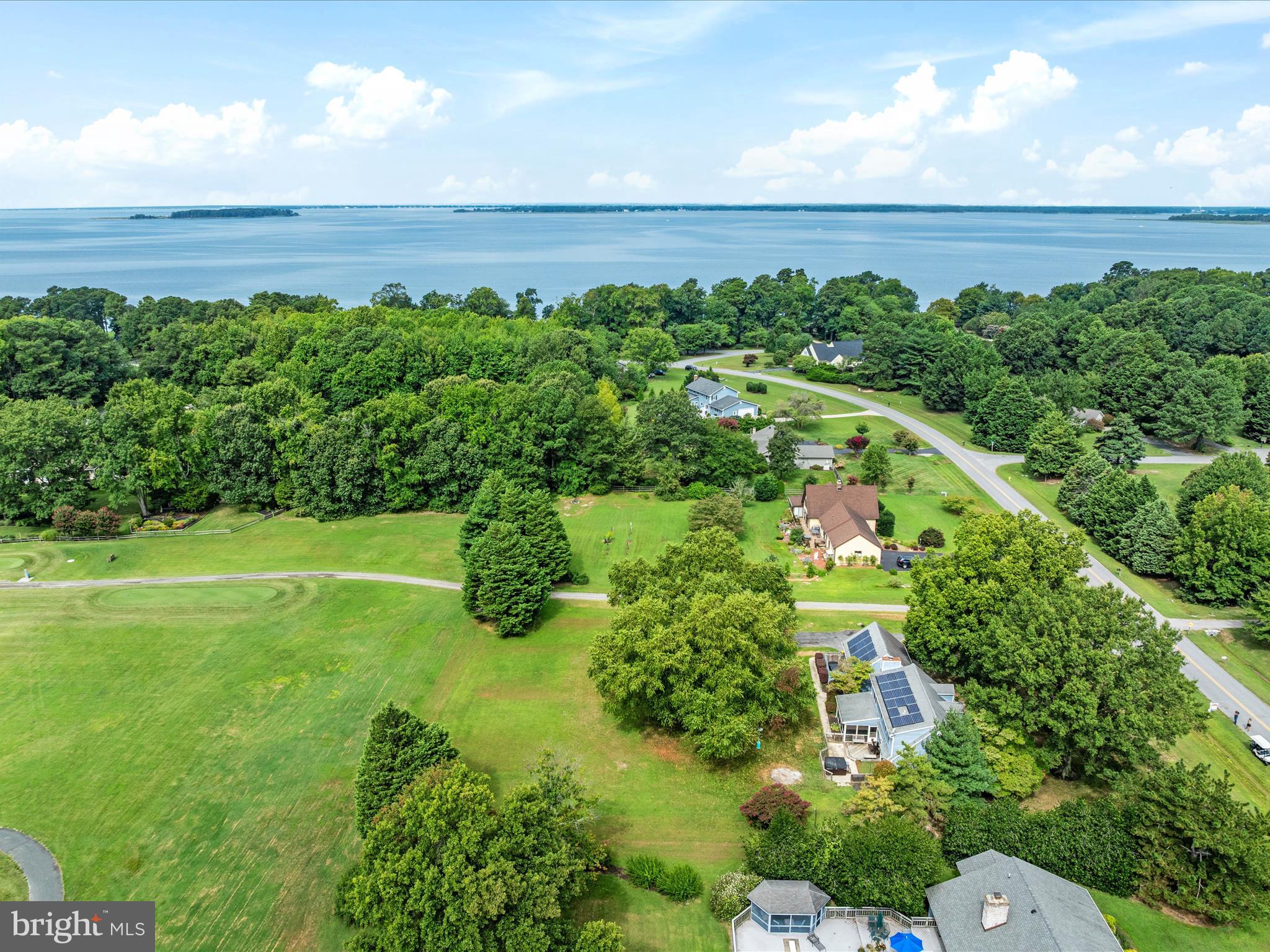 20 PROSPECT BAY DRIVE W