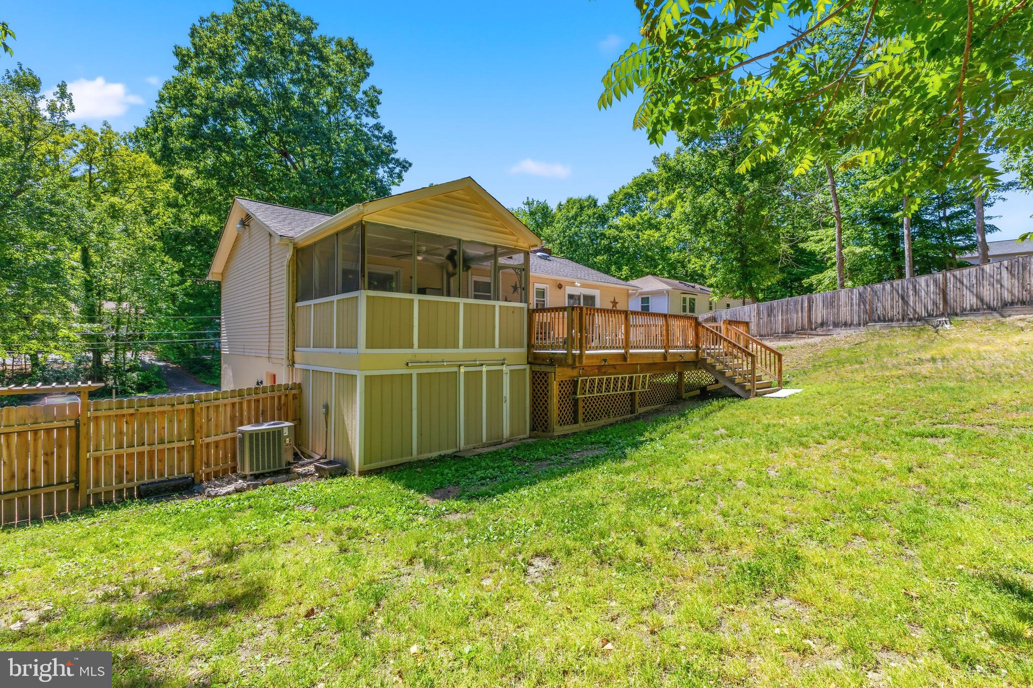 AQUIA HARBOUR - Residential