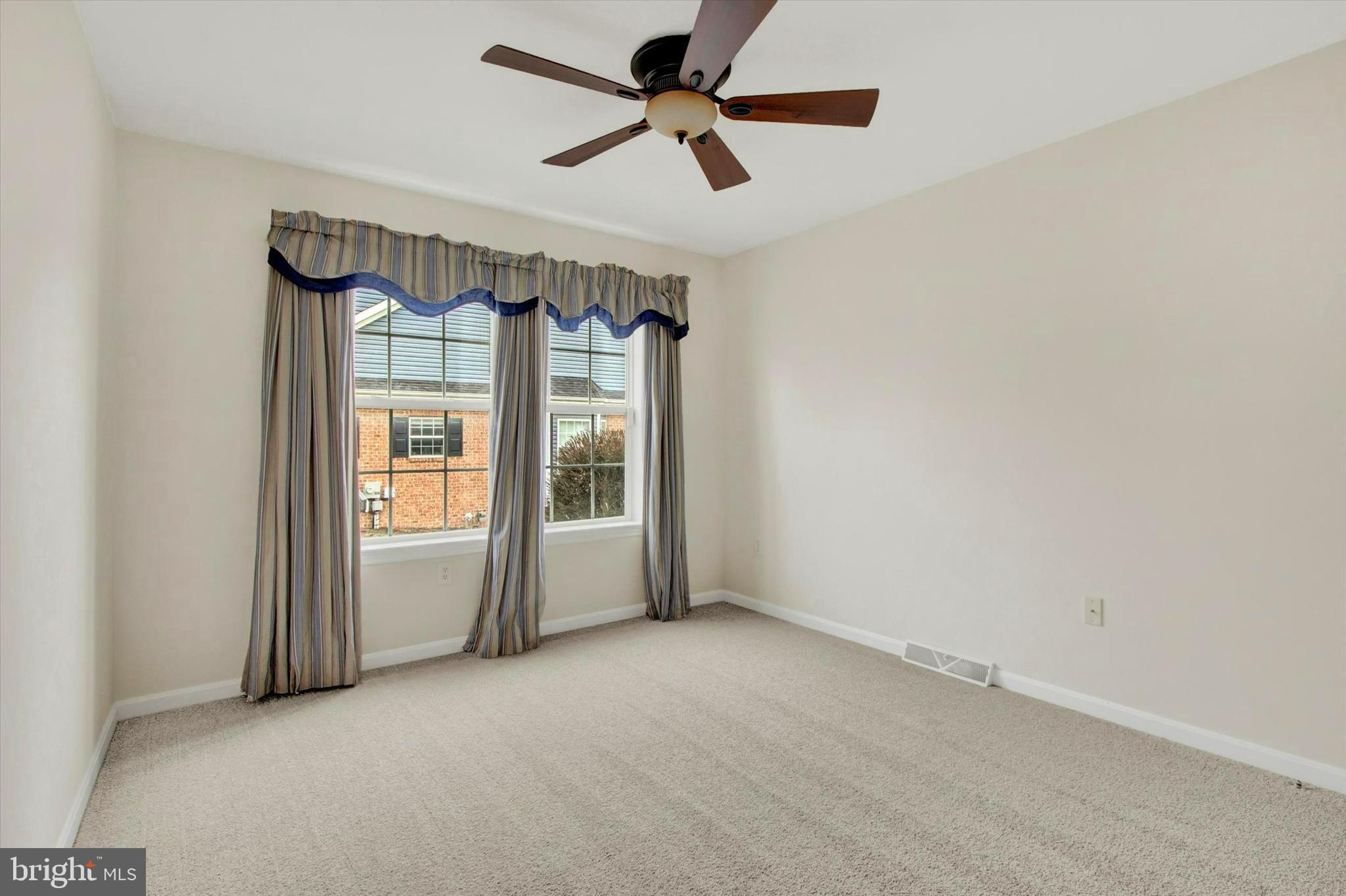 KISSEL HILL COMMONS - Residential