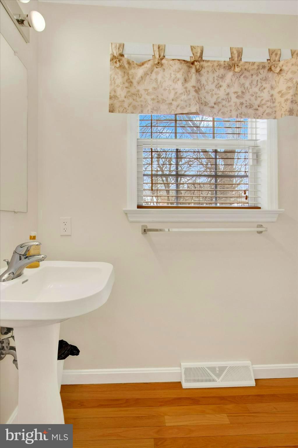 KISSEL HILL COMMONS - Residential