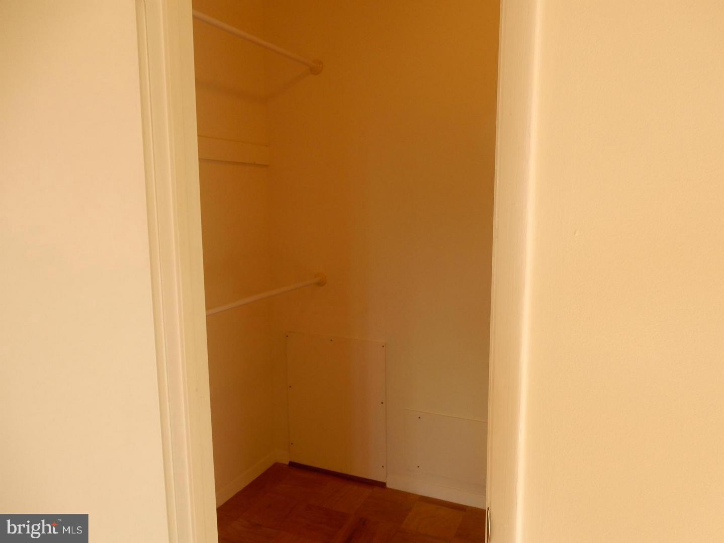 WILDE LAKE - Residential Lease