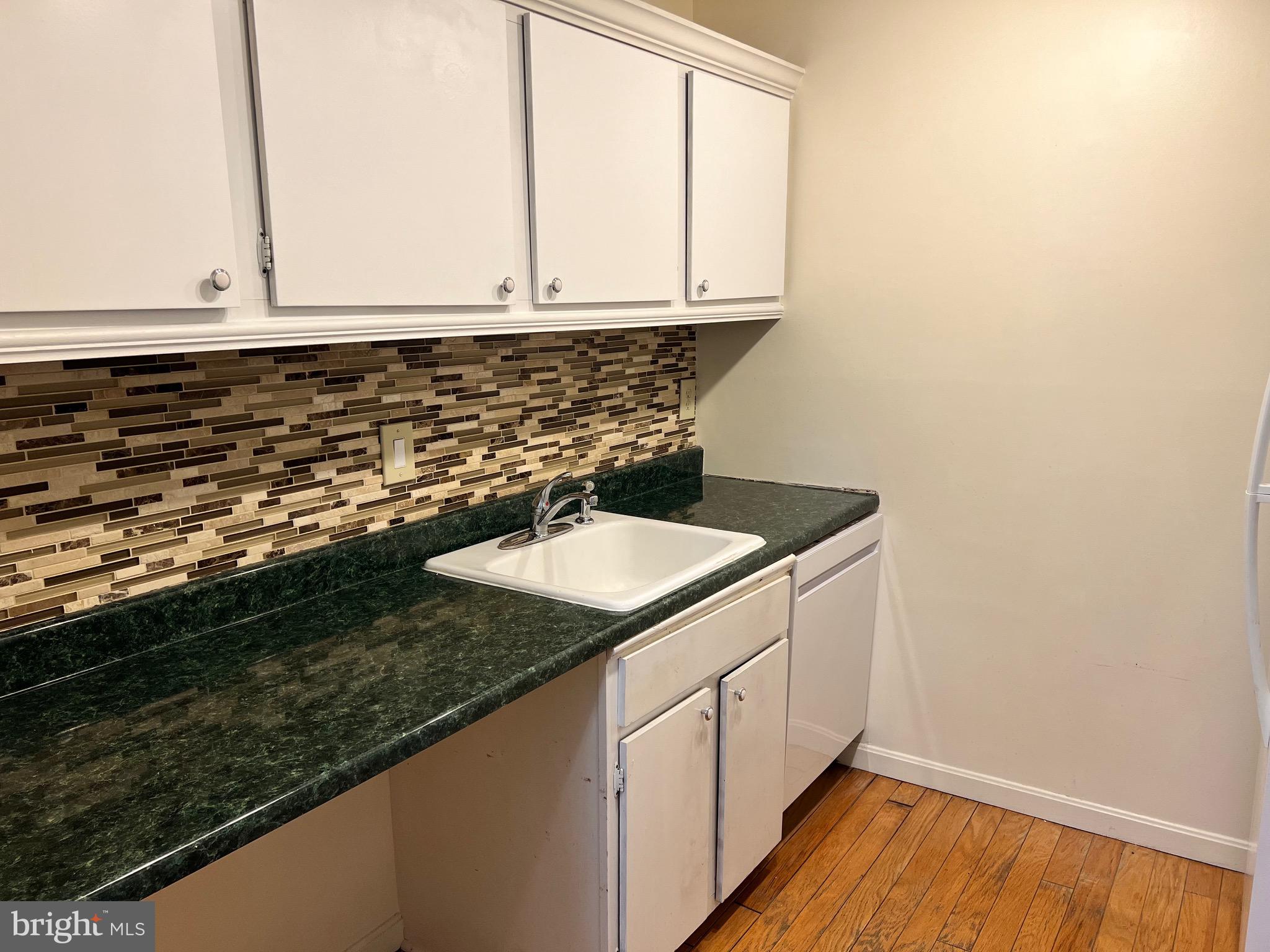 WILDE LAKE - Residential Lease