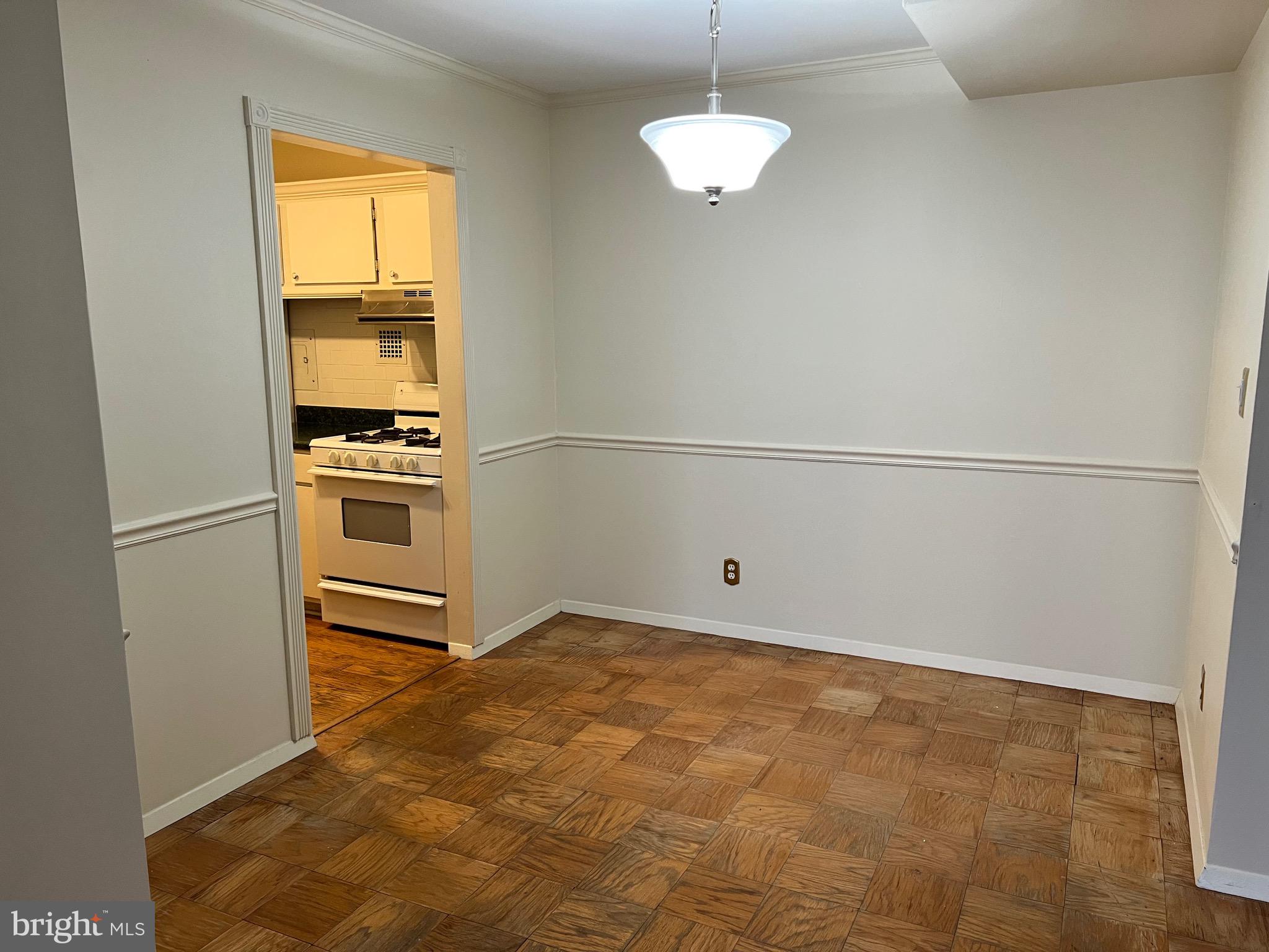 WILDE LAKE - Residential Lease