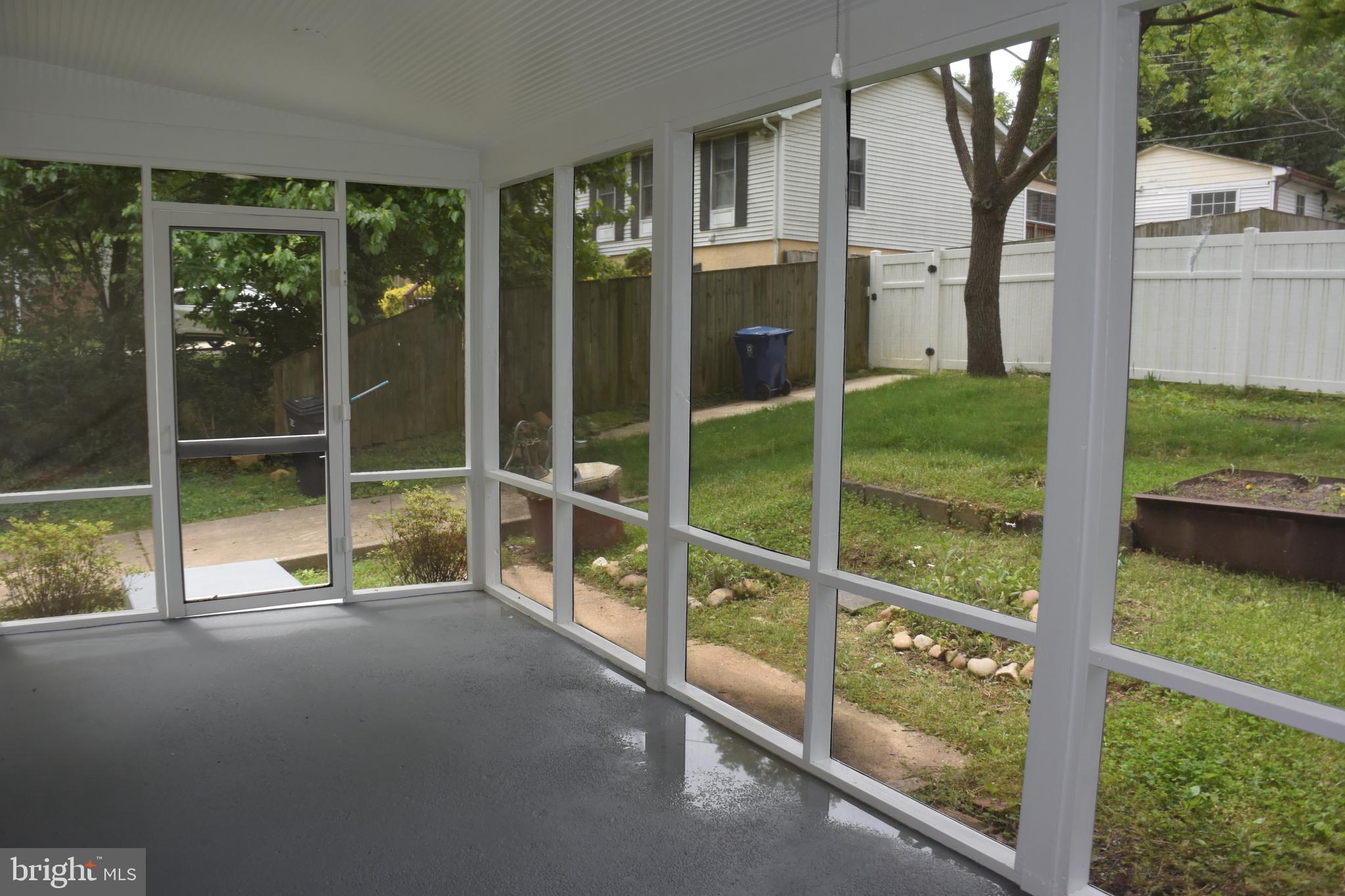 BEVERLY HILLS - Residential Lease