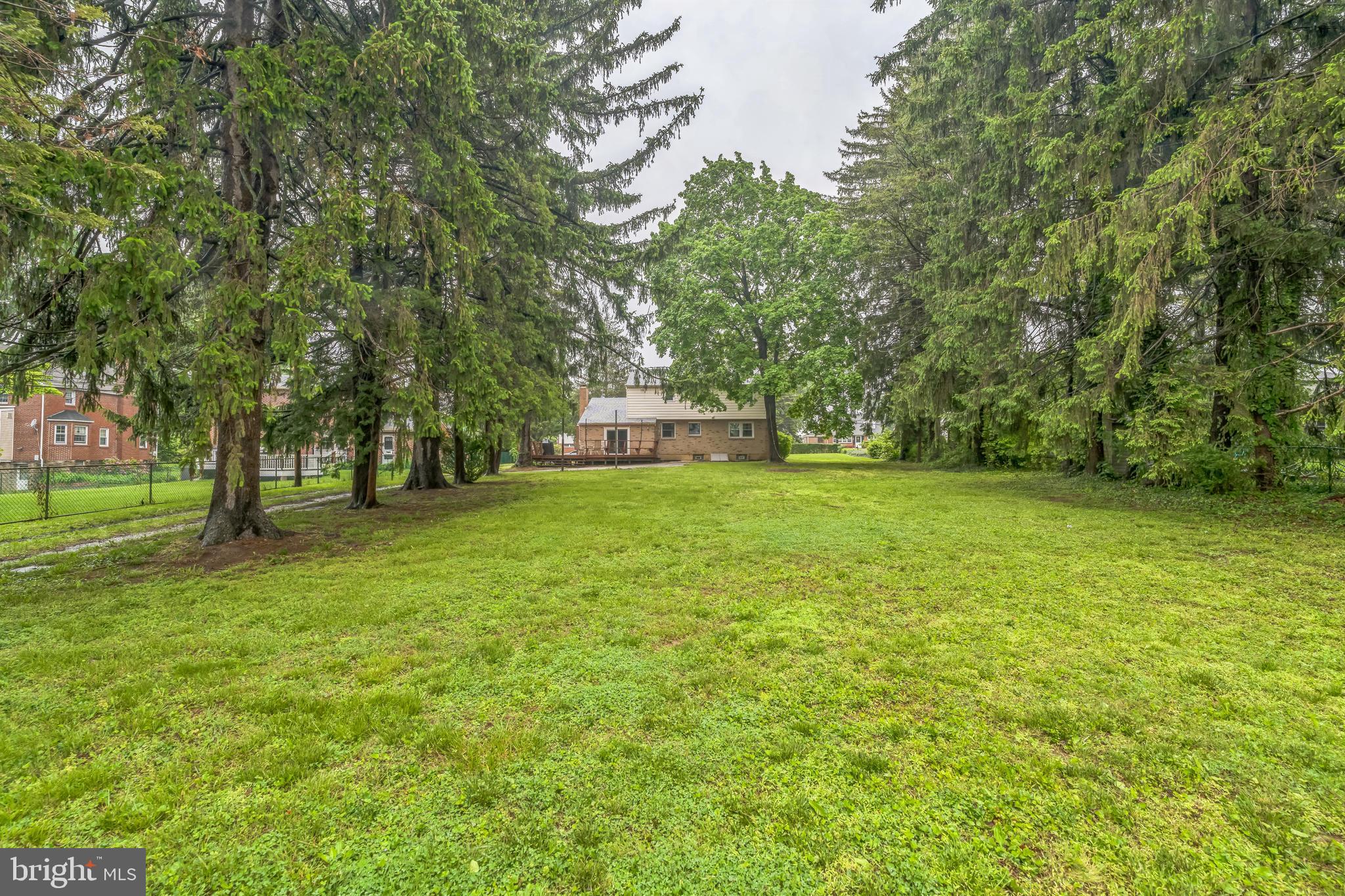 ROXBOROUGH - Residential