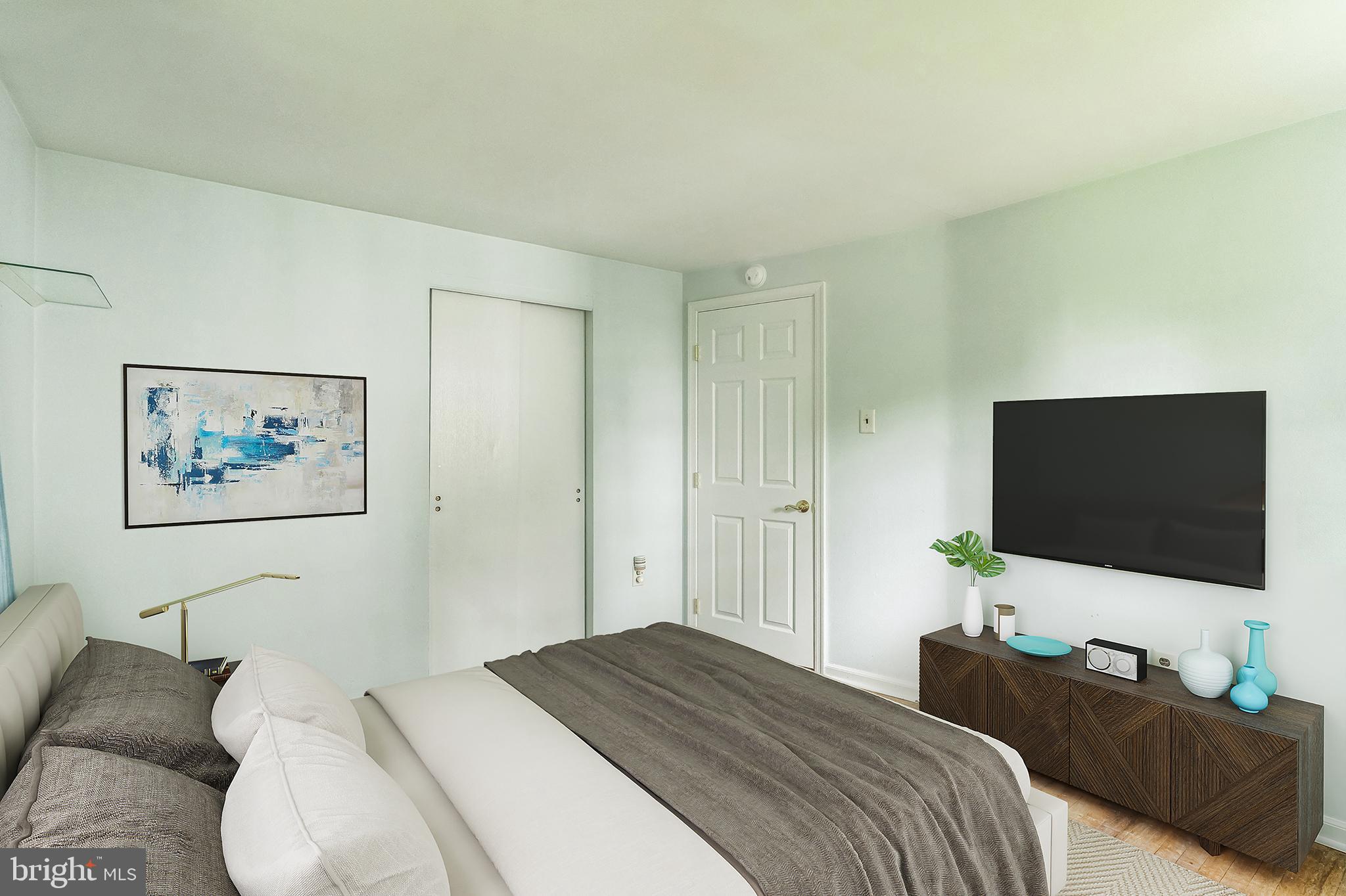 ROXBOROUGH - Residential