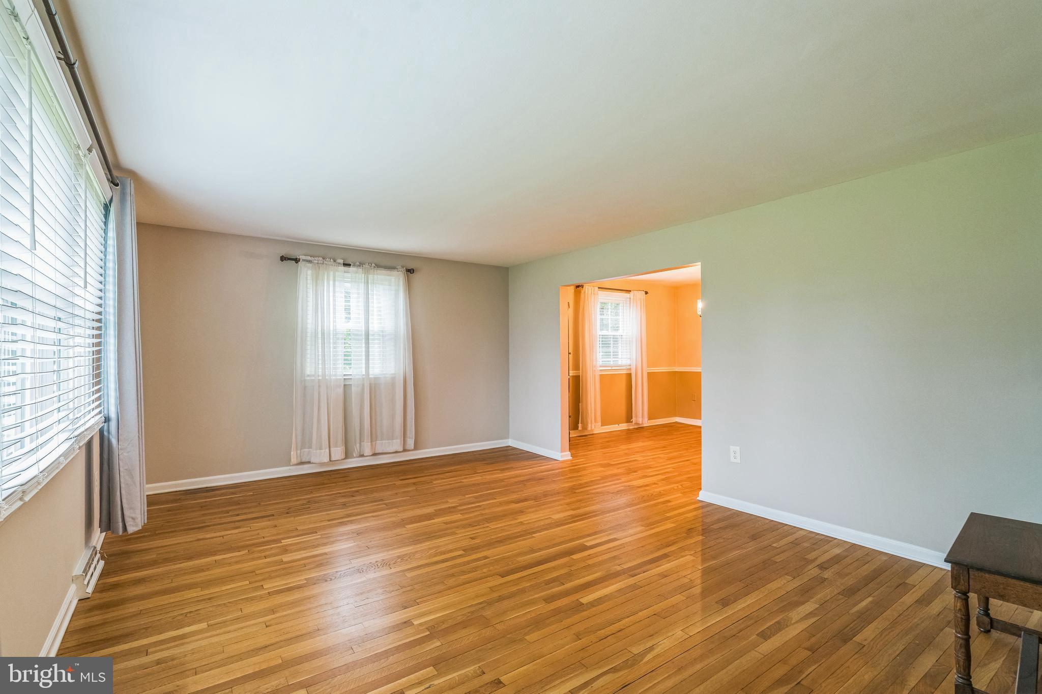 ROXBOROUGH - Residential