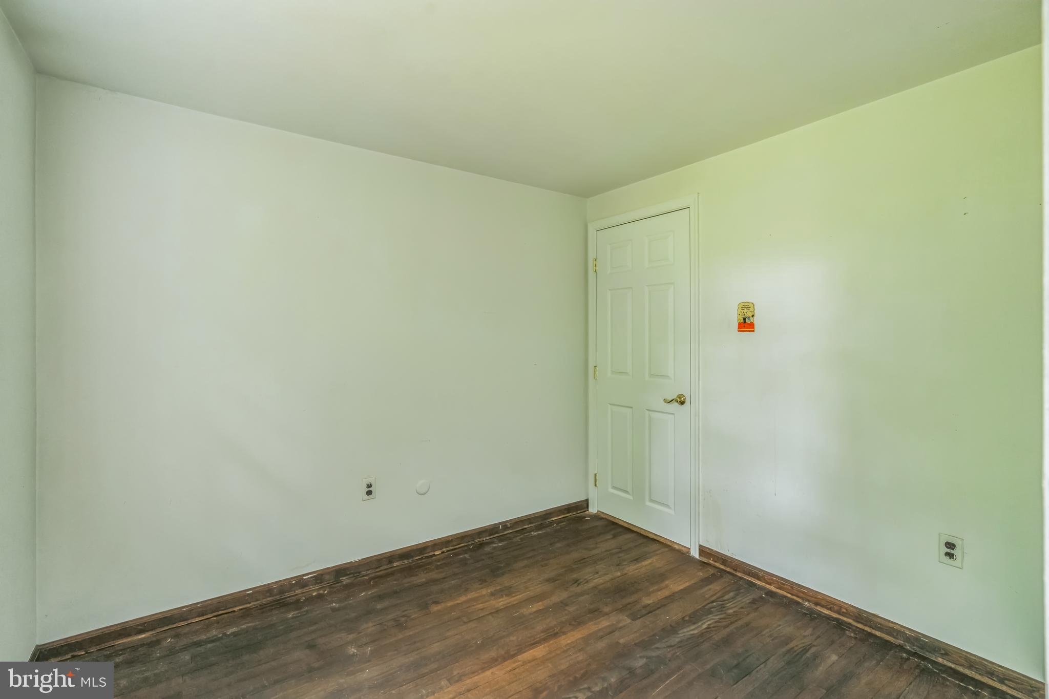 ROXBOROUGH - Residential