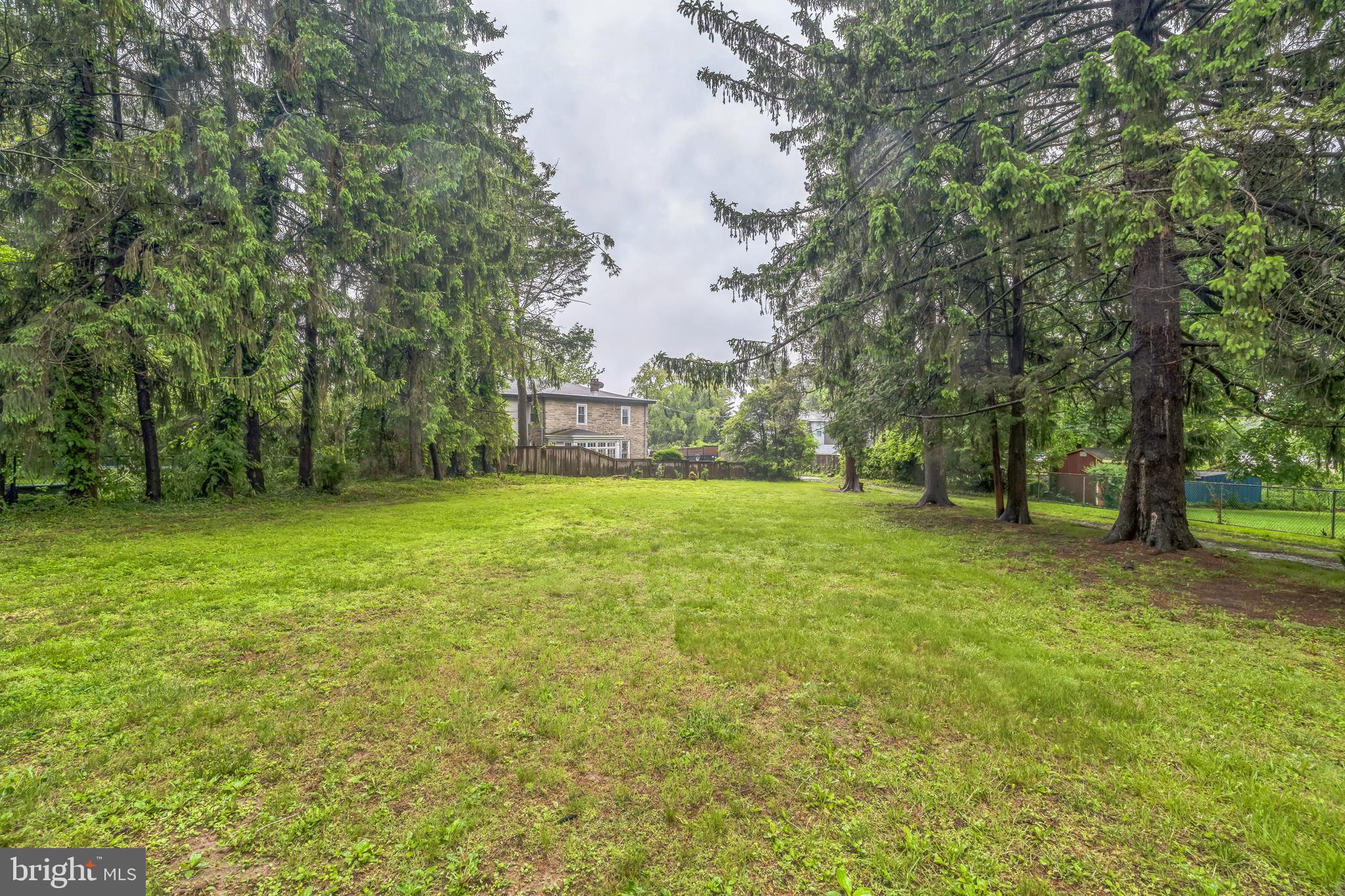 ROXBOROUGH - Residential