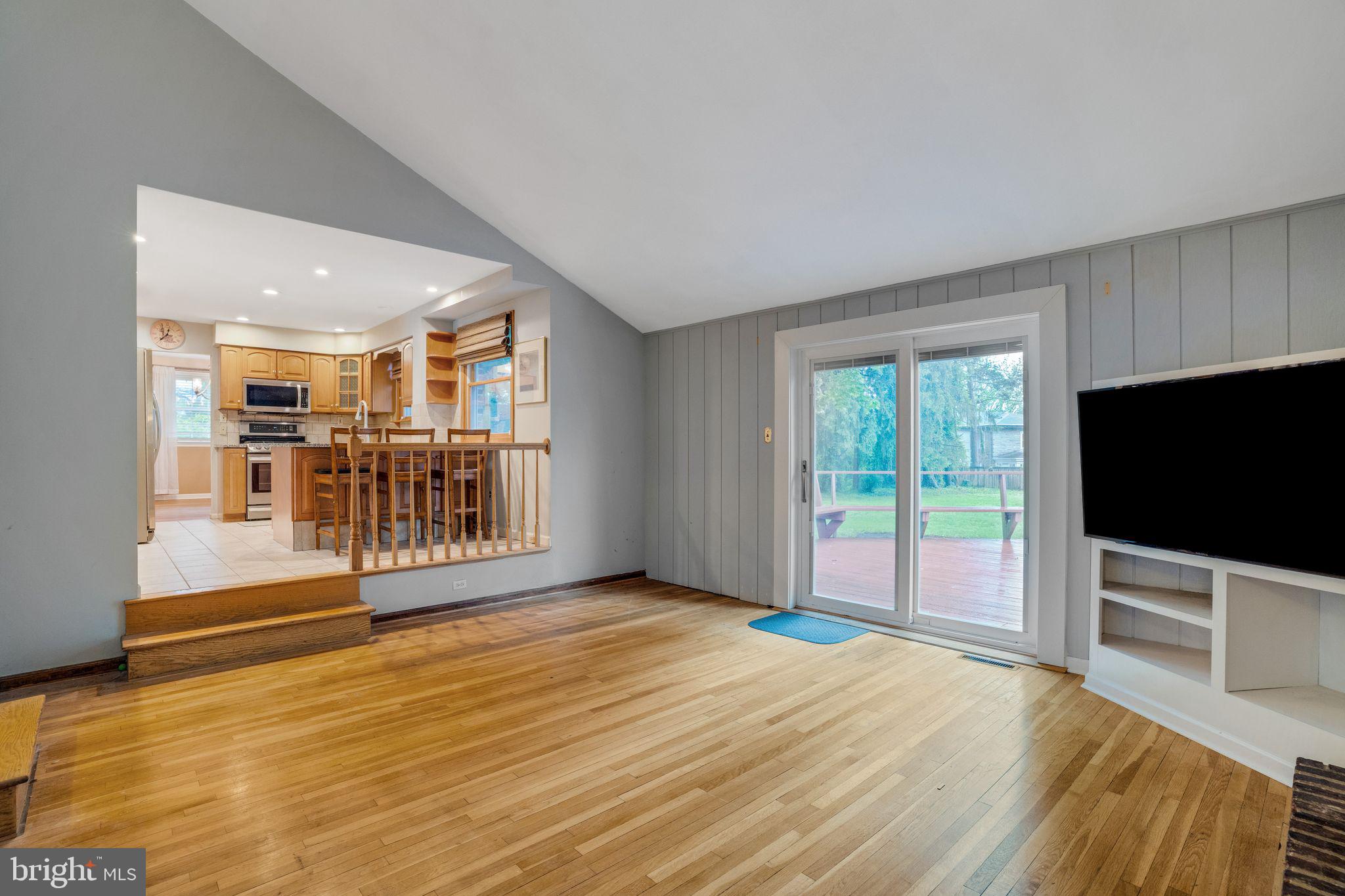 ROXBOROUGH - Residential