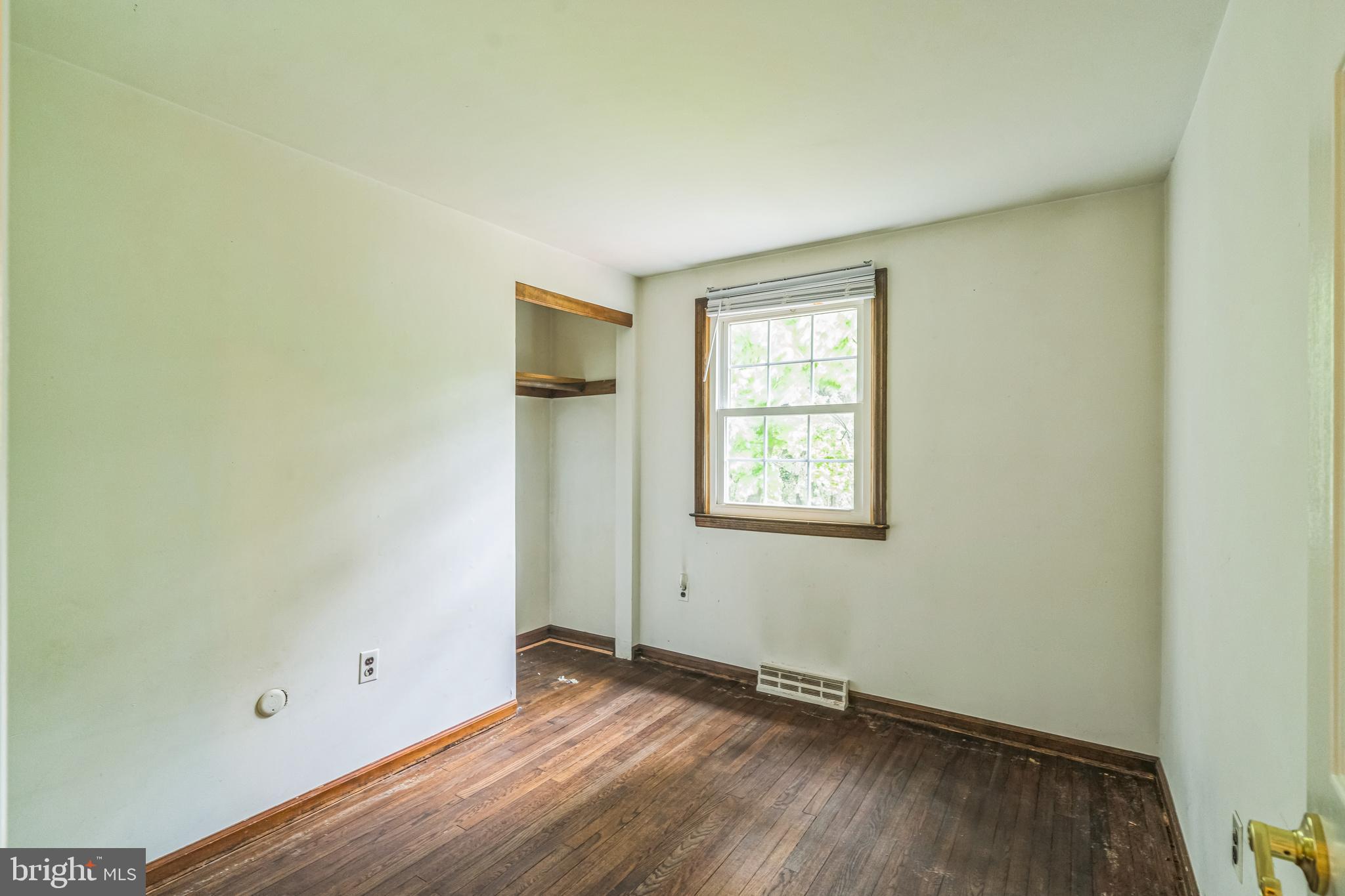 ROXBOROUGH - Residential