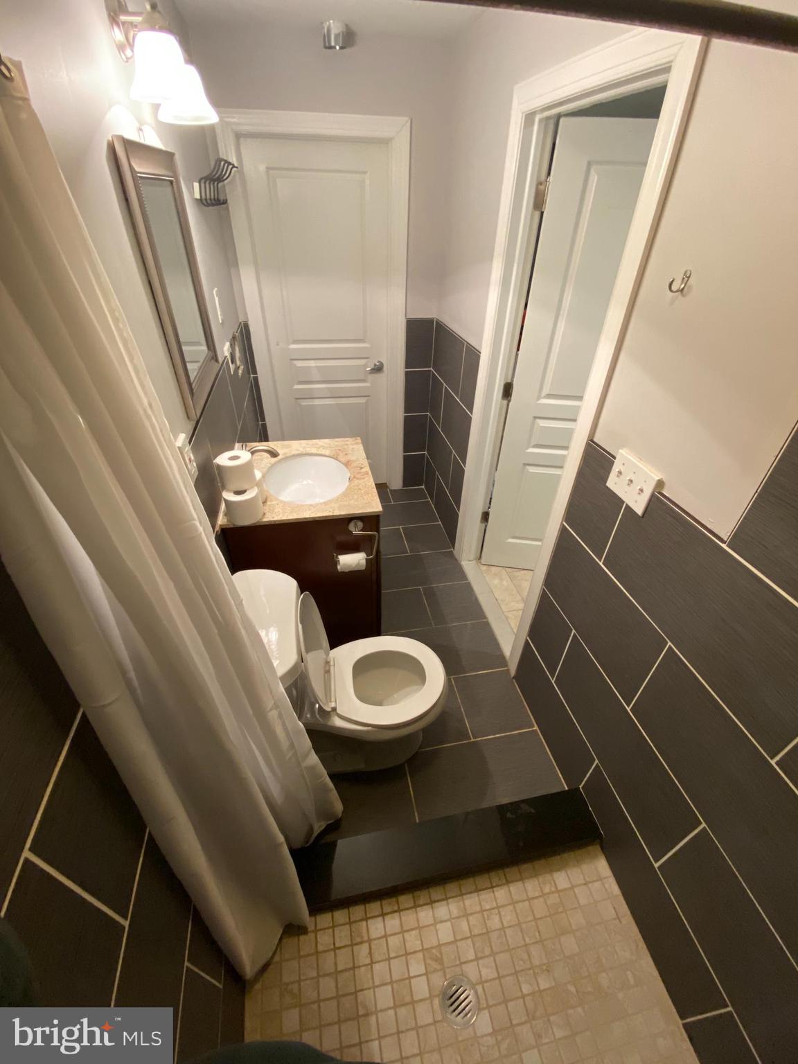 FISHTOWN - Residential Lease