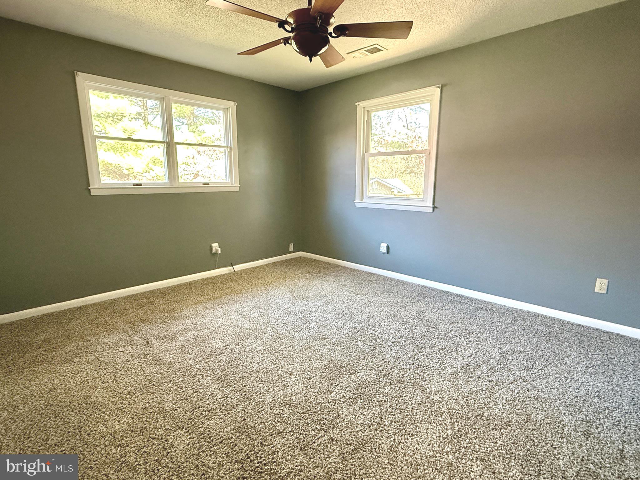 NEILLAND PARK - Residential