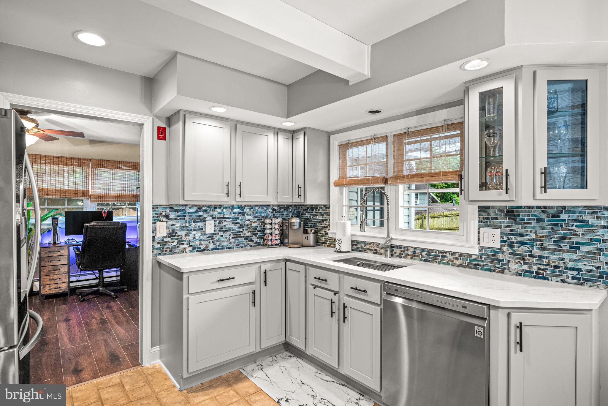 TWIN OAKS - Residential