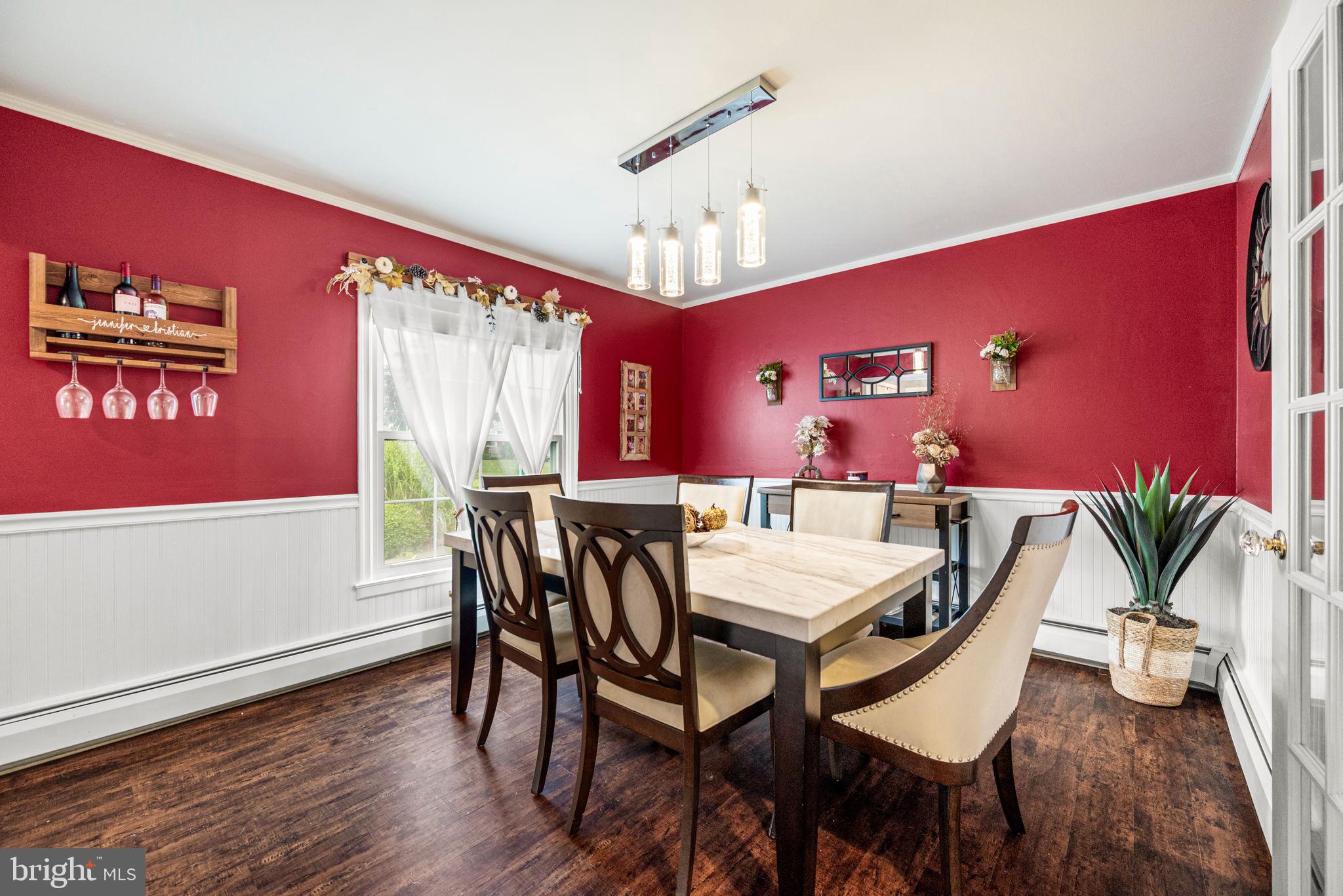 TWIN OAKS - Residential