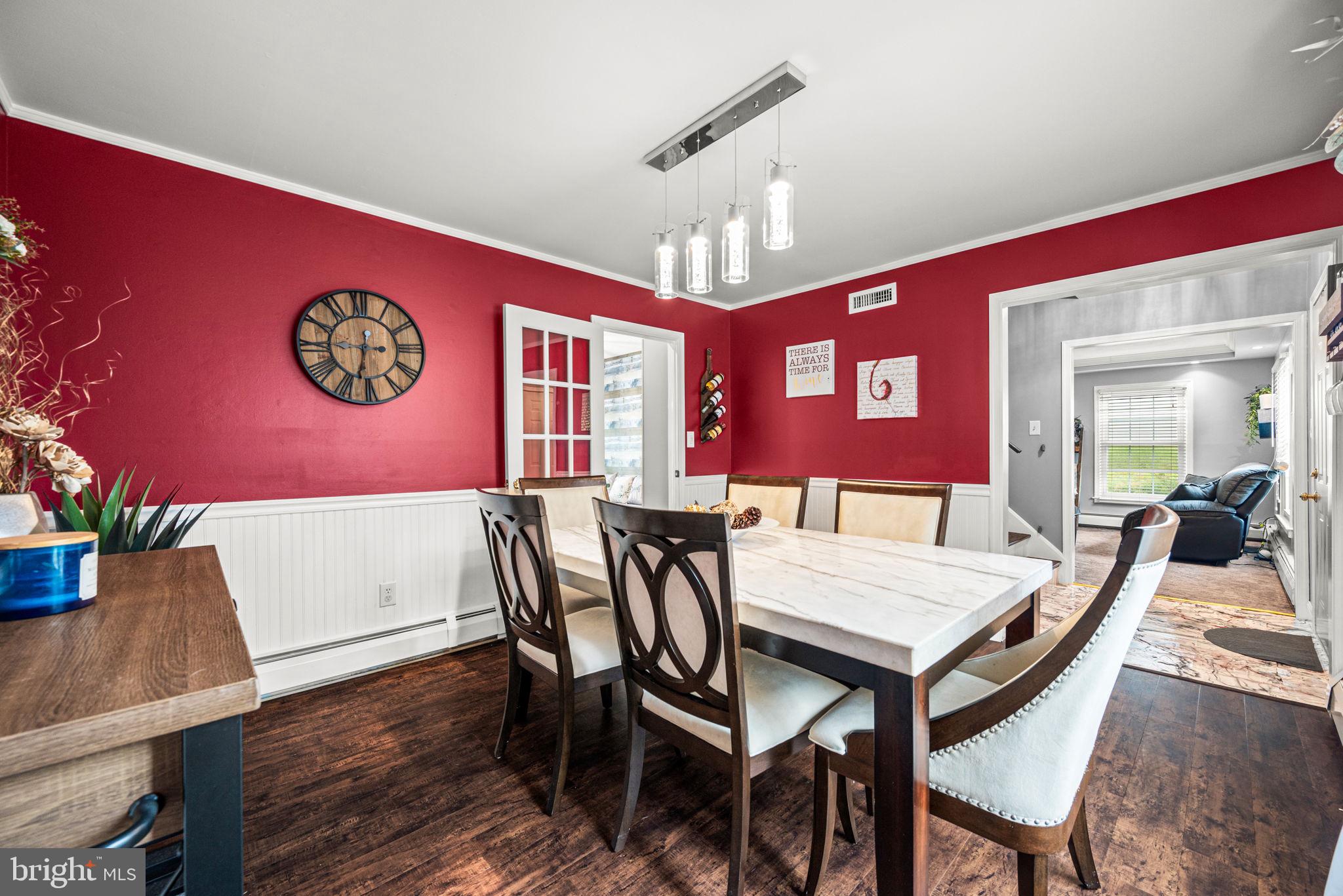 TWIN OAKS - Residential