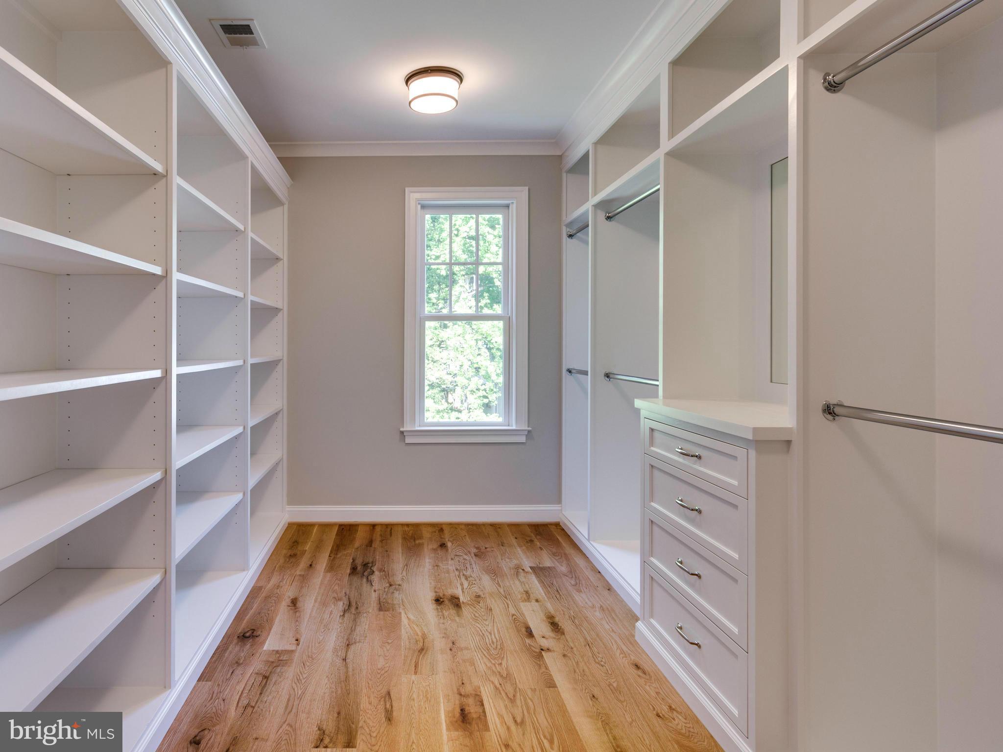 WOODMONT - Residential