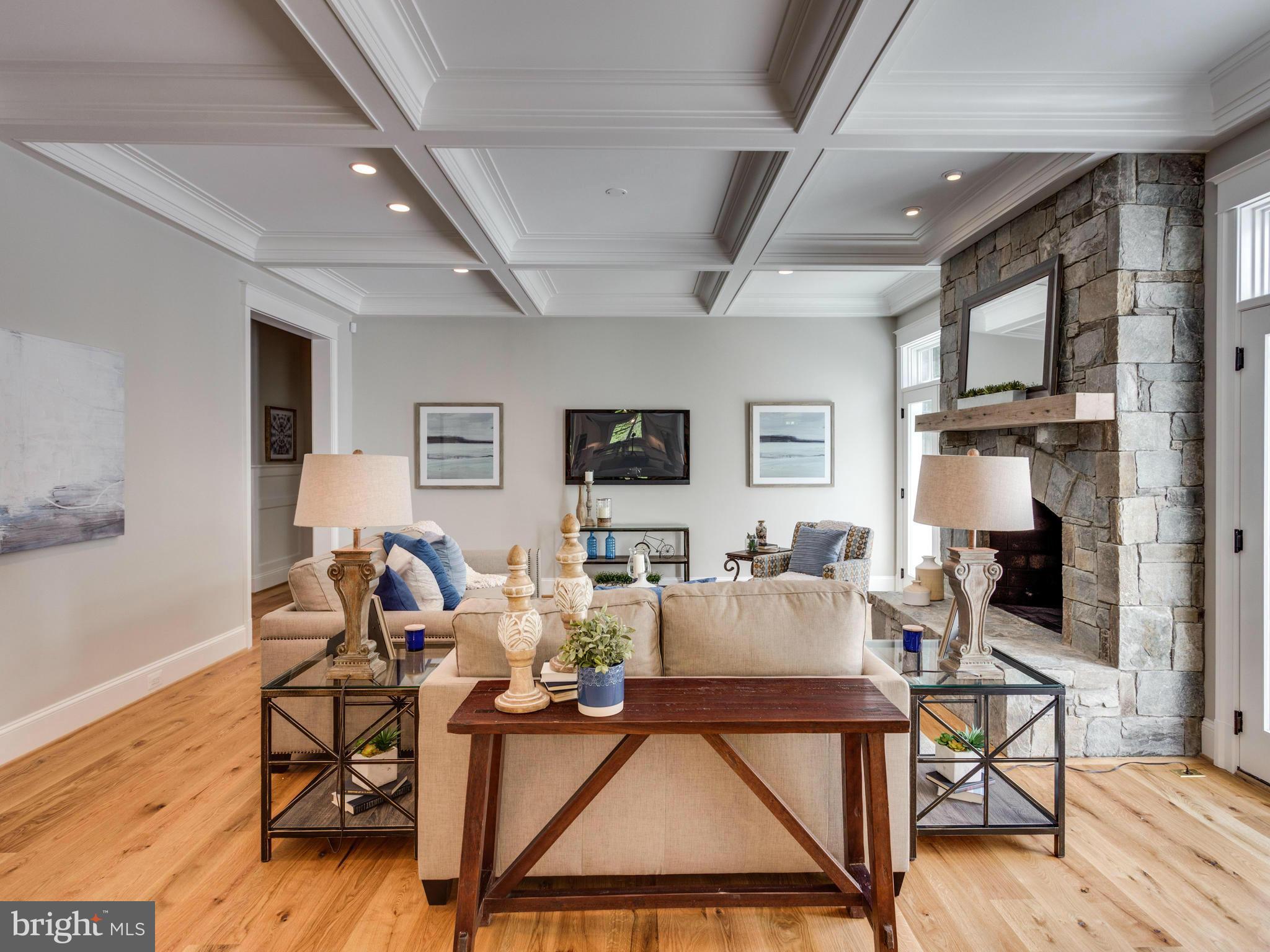 WOODMONT - Residential