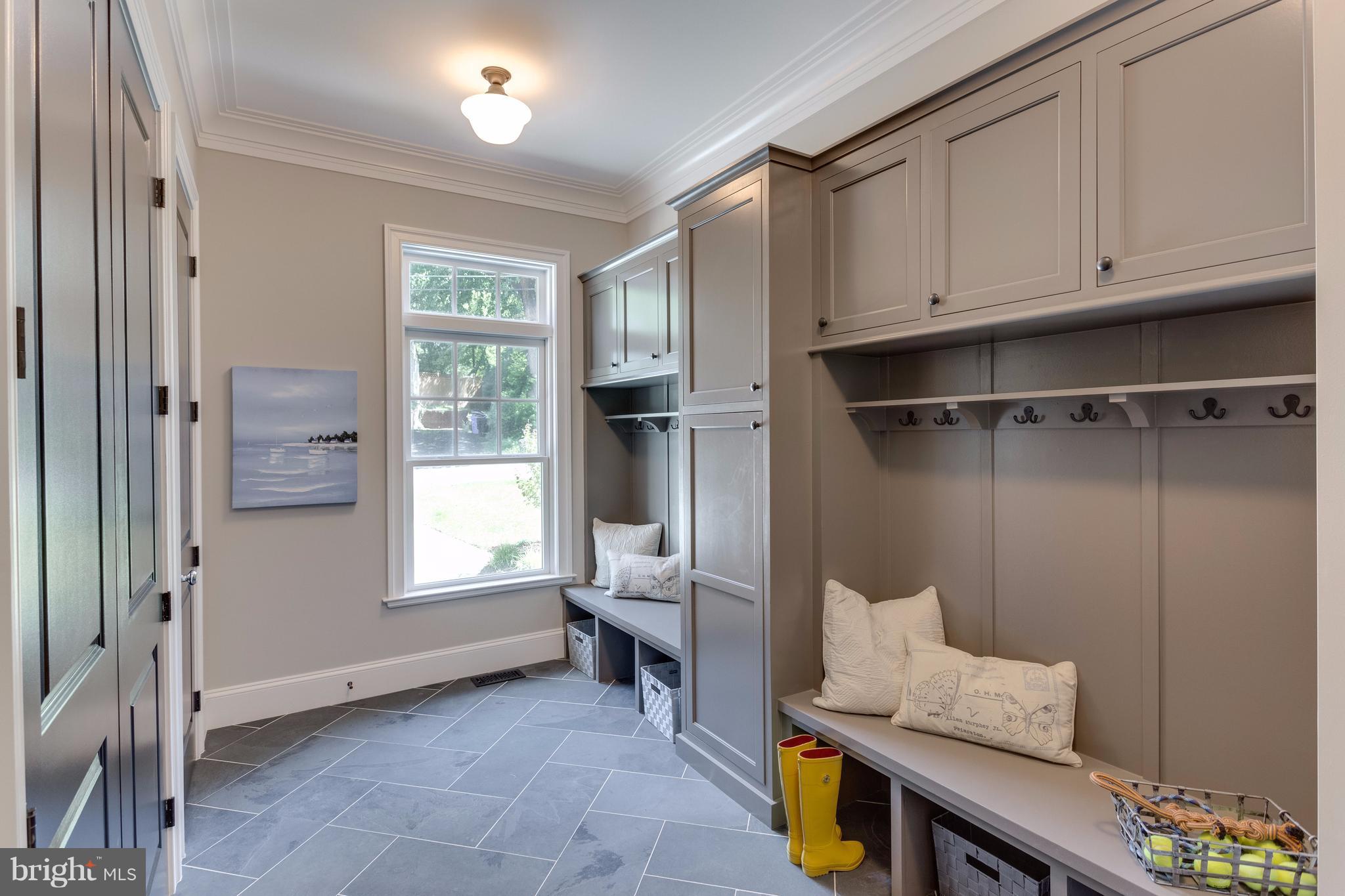 WOODMONT - Residential