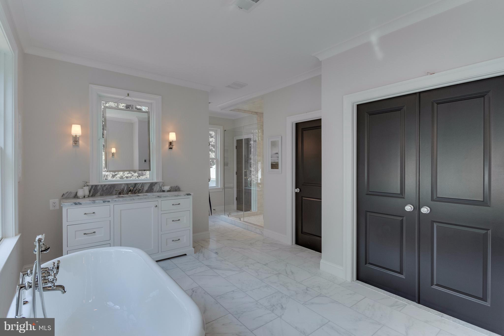 WOODMONT - Residential