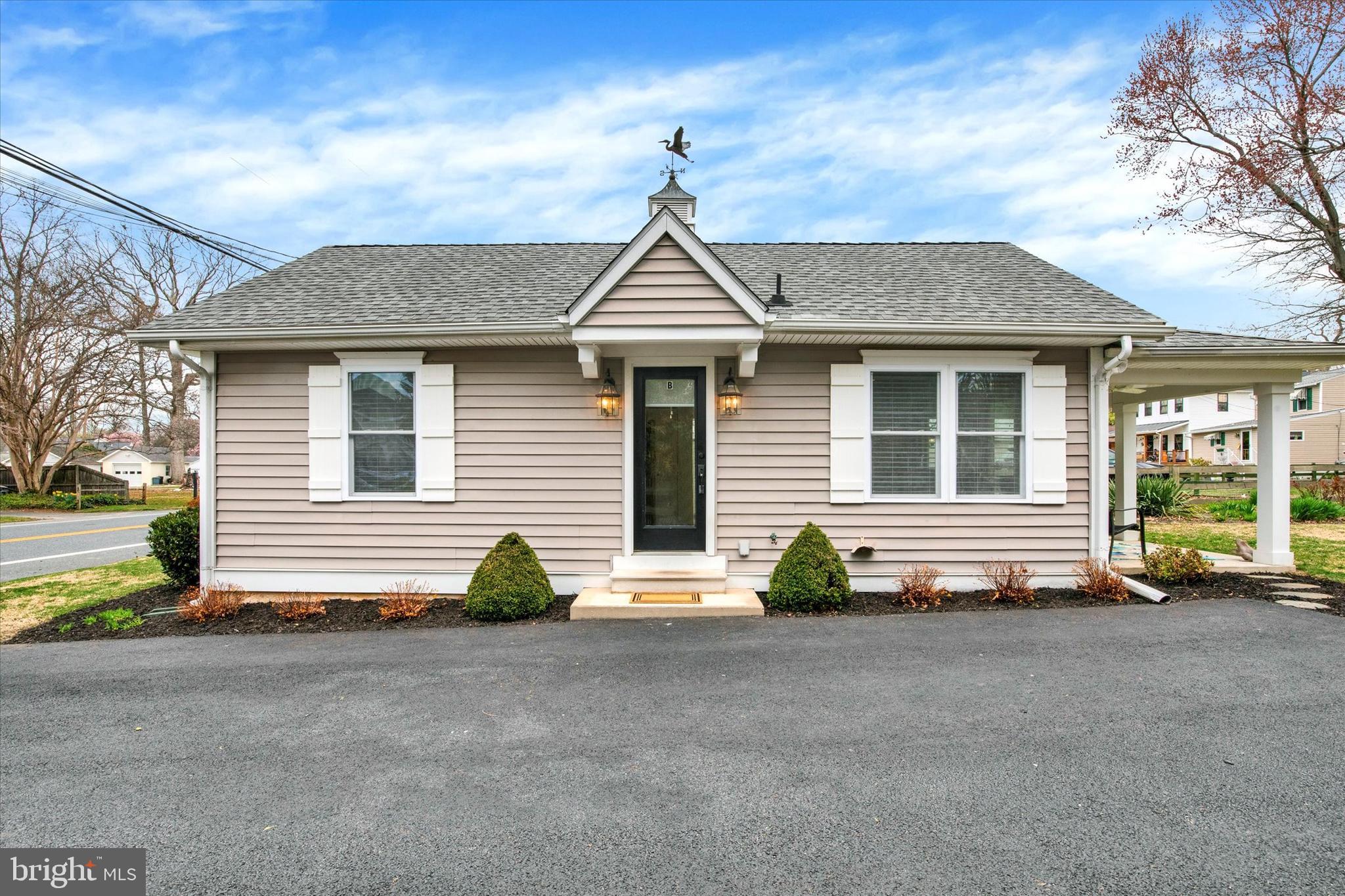 BULL NECK - Residential Lease