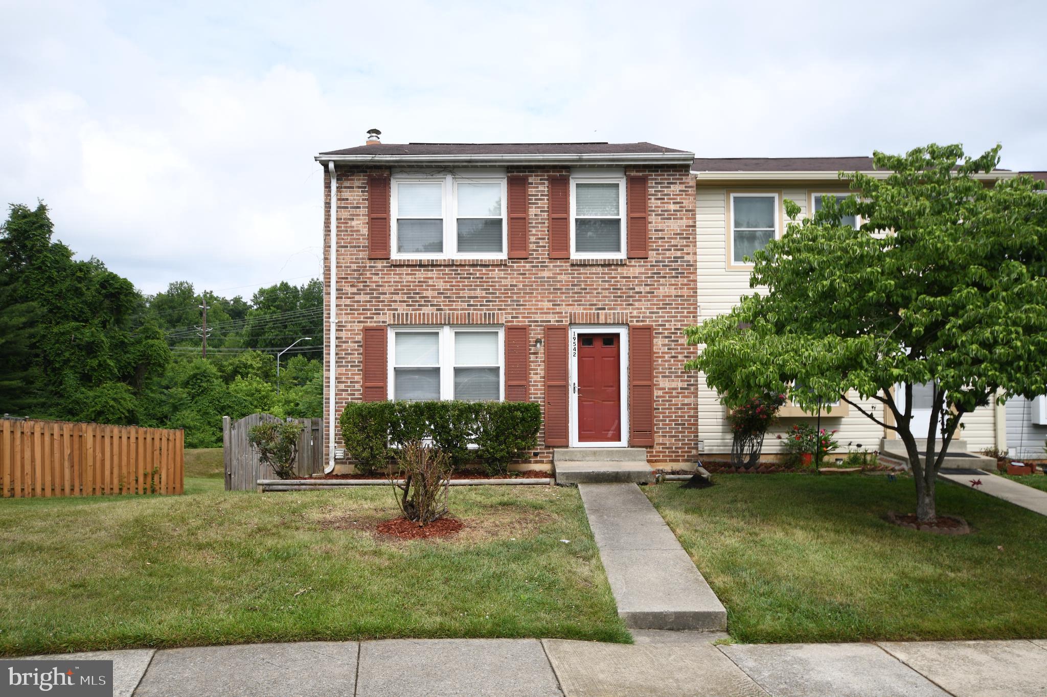 Lovely and cozy end unit townhome located in popular Middlebrook Commons community. The home features 2-3 bedroom, 3 full bathroom, 3 level finished. There are 2 spacious hardwood flooring bedroom on the upper level, accompanied by 2 full bathroom of ceramic tile and floor. Going down to the entry level, you will find the hardwood covered the whole level. The remodeled kitchen comprises of cherrywood cabinet, granite countertop, built-in microwave, electric oven range, ice-maker refrigerator, dishwasher, garbage disposer, and pantry. Dining room is adjacent to the kitchen and has slider window door to outside deck. The lower level has space which can be used as family room or 3rd bedroom. The 3rd bathroom adds extra convenience for overnight staying families or friends. The walkout leads to exterior deck and concrete patio. The HVAC, washer and dryer have been replaced in 2013. The kitchen and the flooring are about few years of age. House is easy access to major commutes, shopping, eateries, etc.