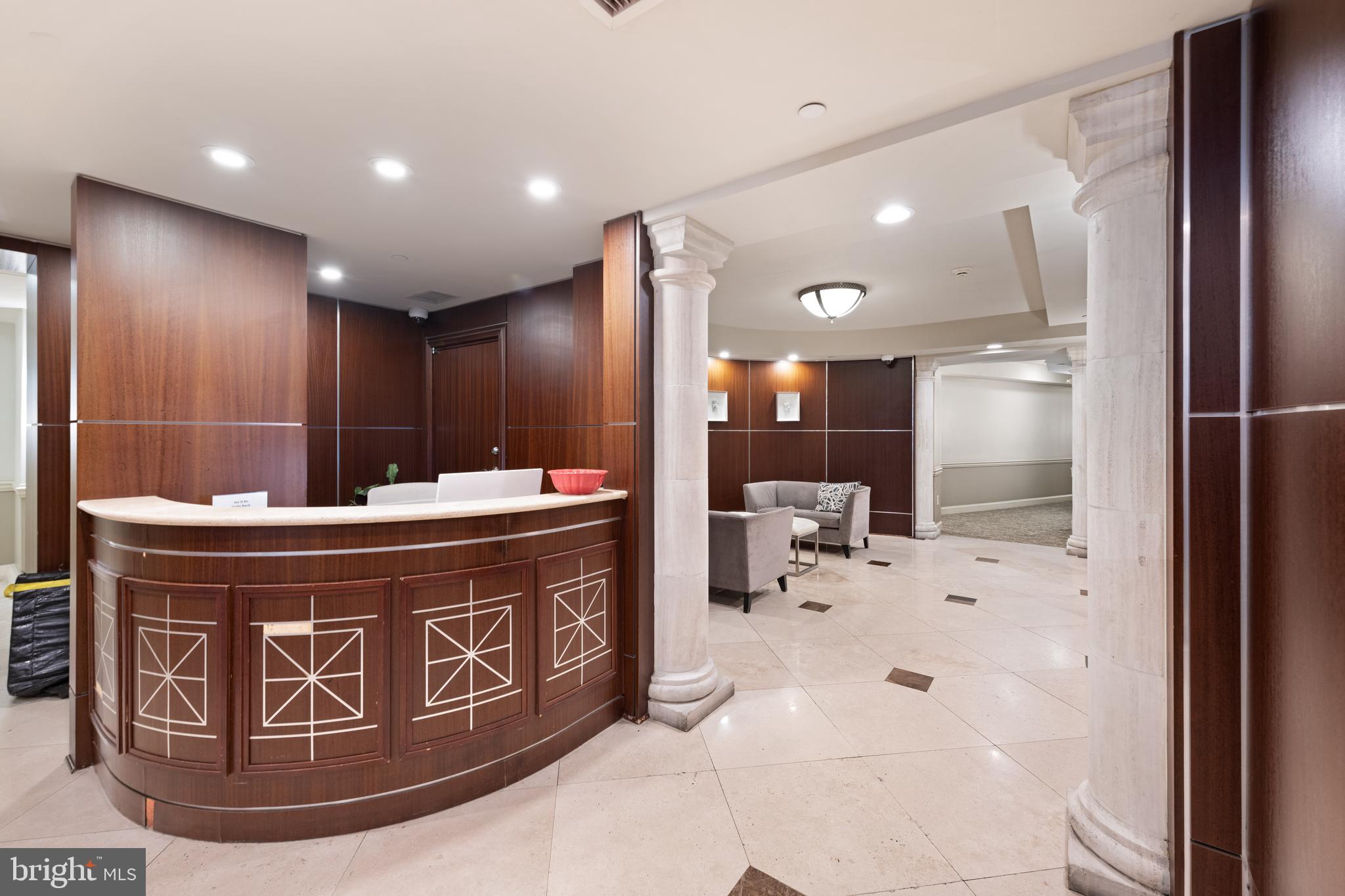 LOGAN CIRCLE - Residential
