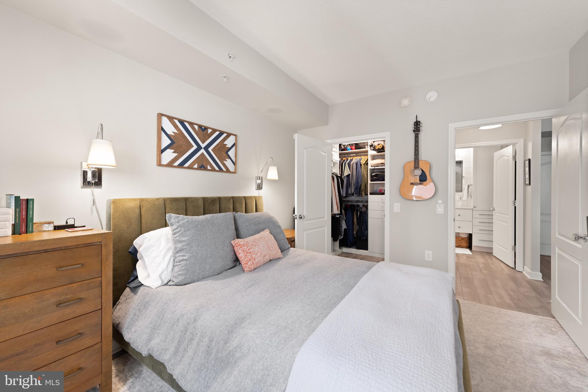 LOGAN CIRCLE - Residential