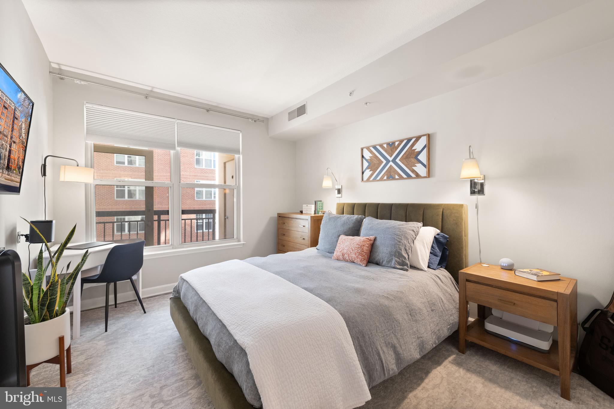 LOGAN CIRCLE - Residential