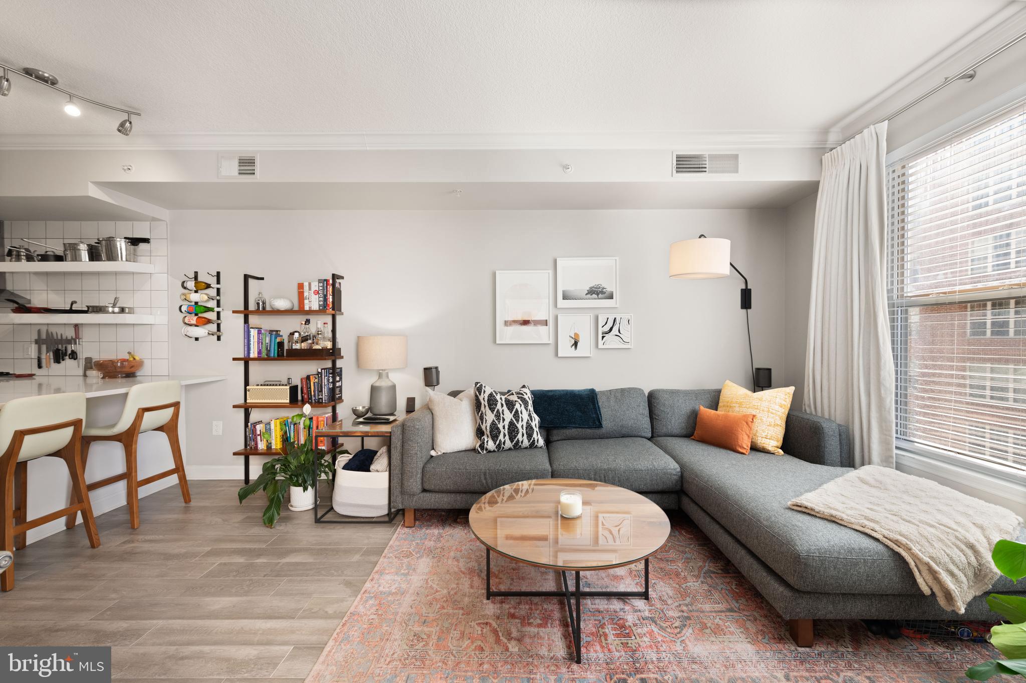 LOGAN CIRCLE - Residential