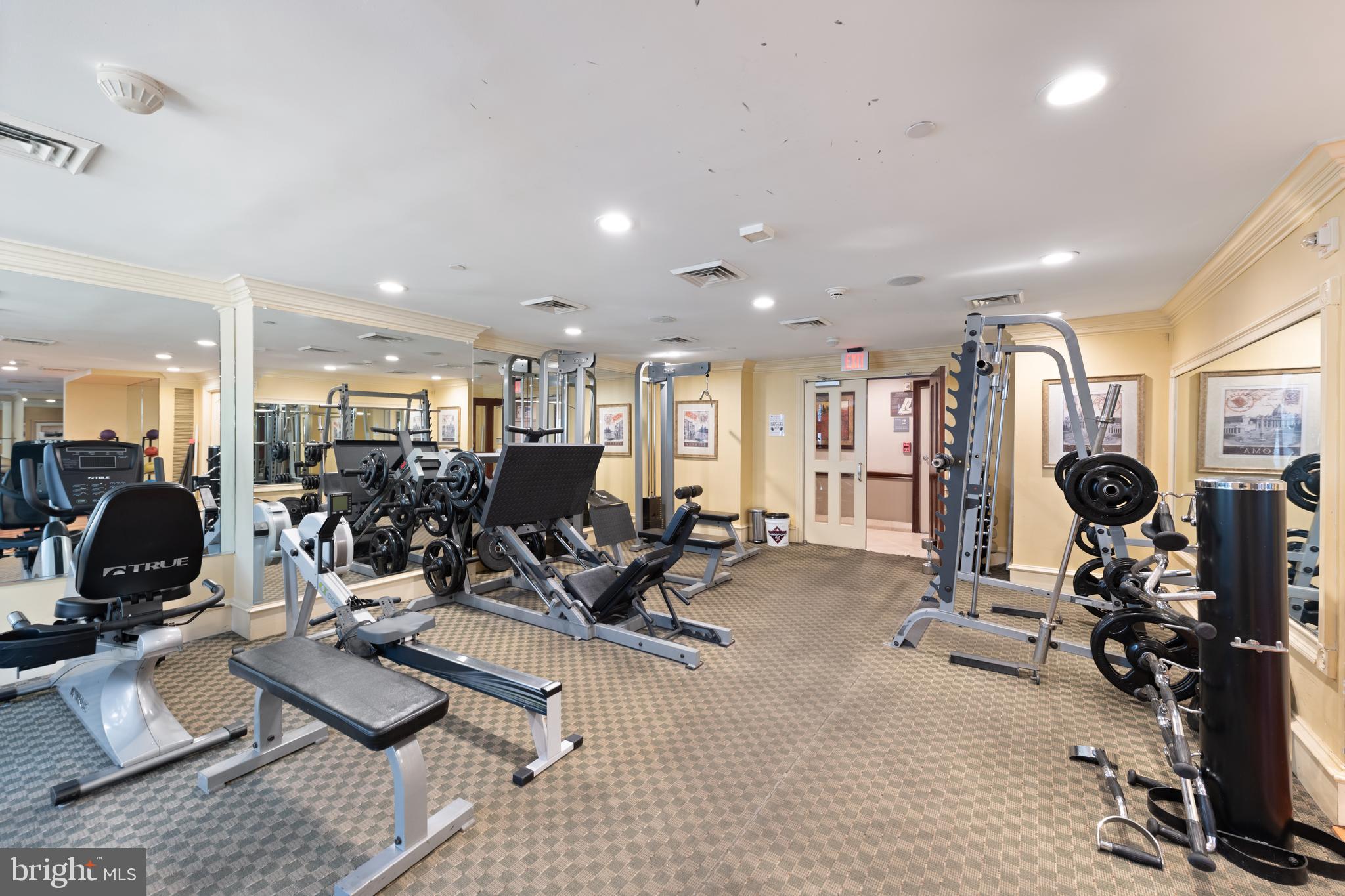 LOGAN CIRCLE - Residential