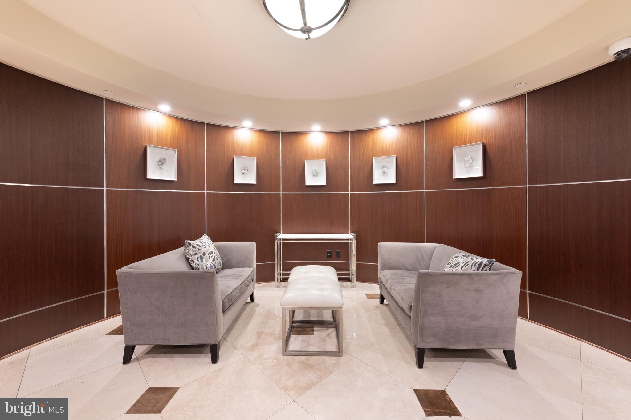 LOGAN CIRCLE - Residential