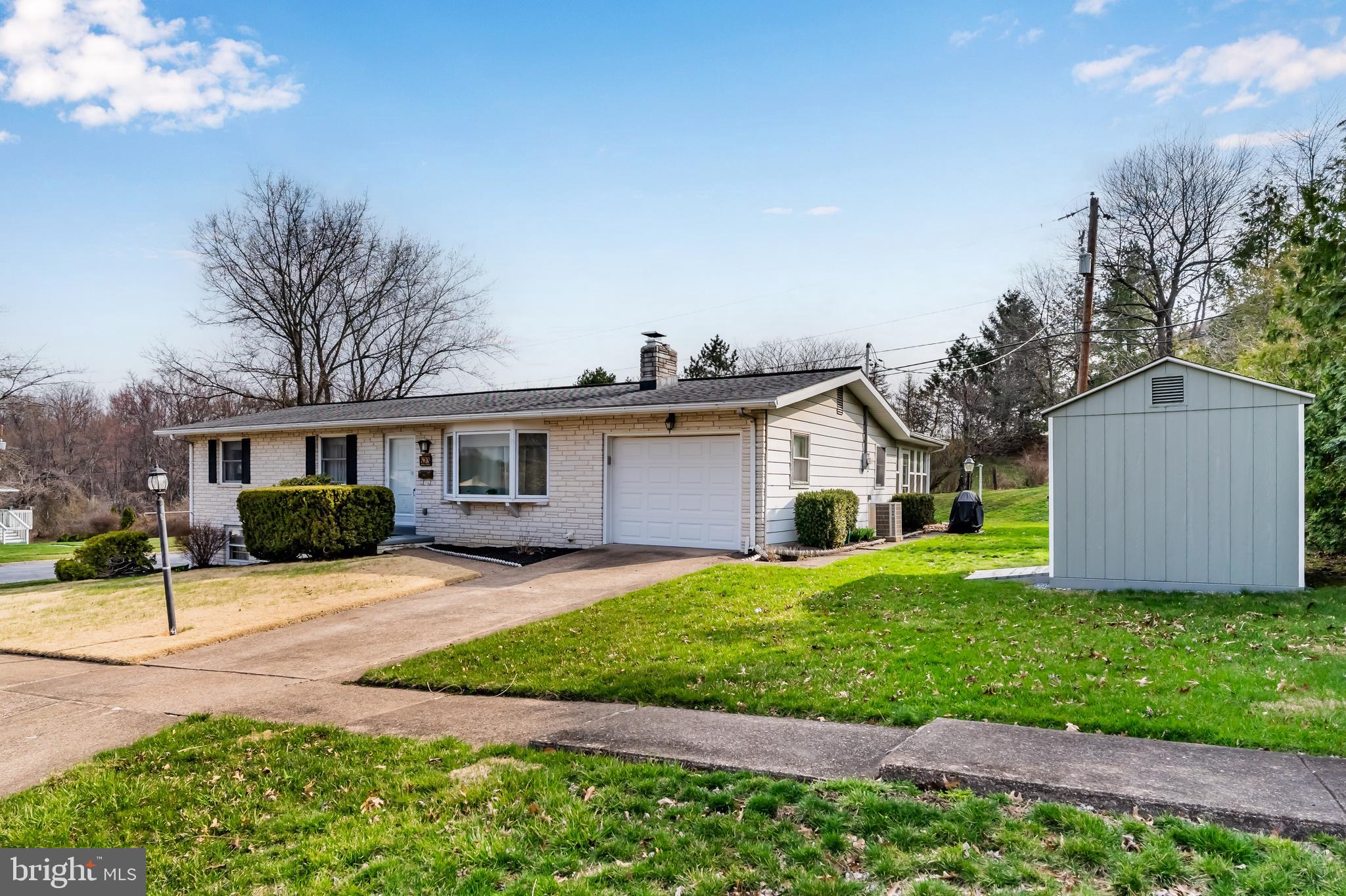 523 HASTINGS DRIVE
