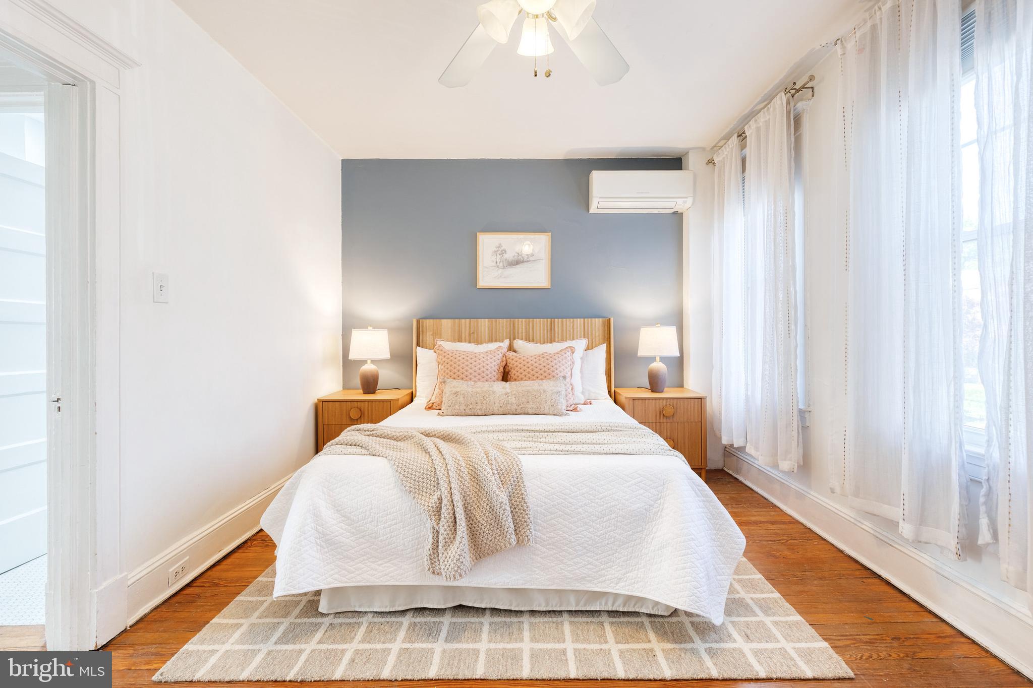 MEDFIELD - Residential