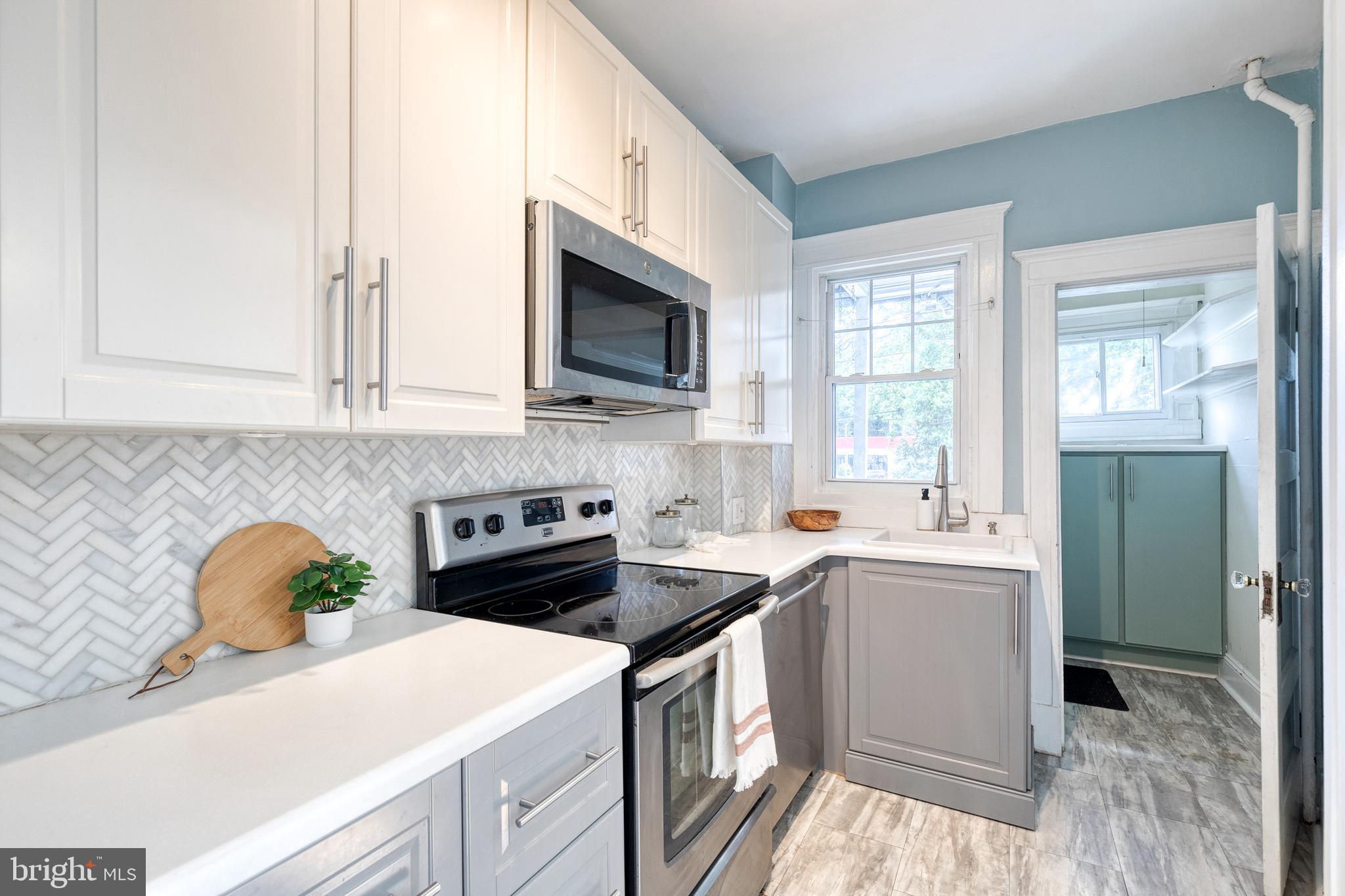 MEDFIELD - Residential