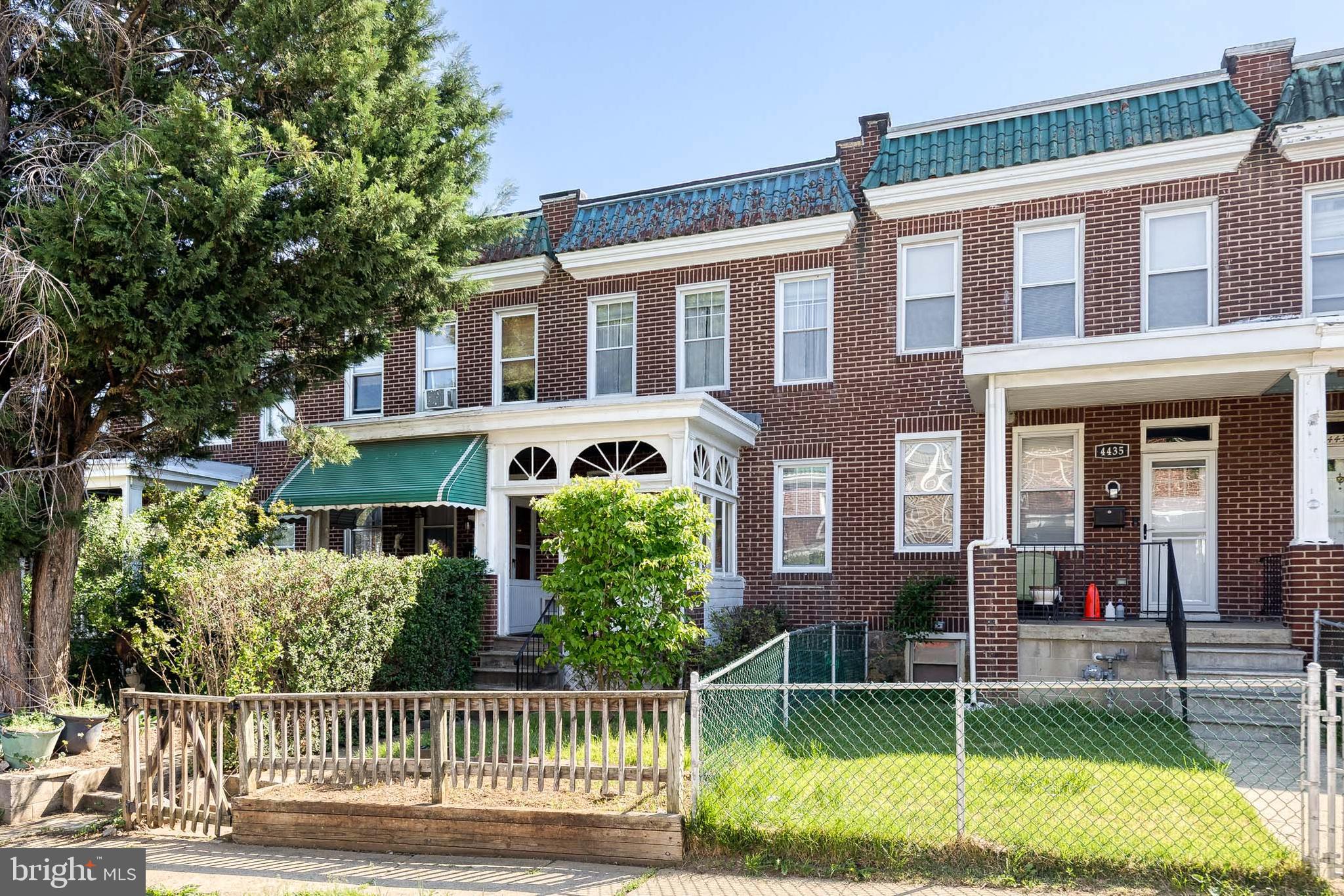 MEDFIELD - Residential