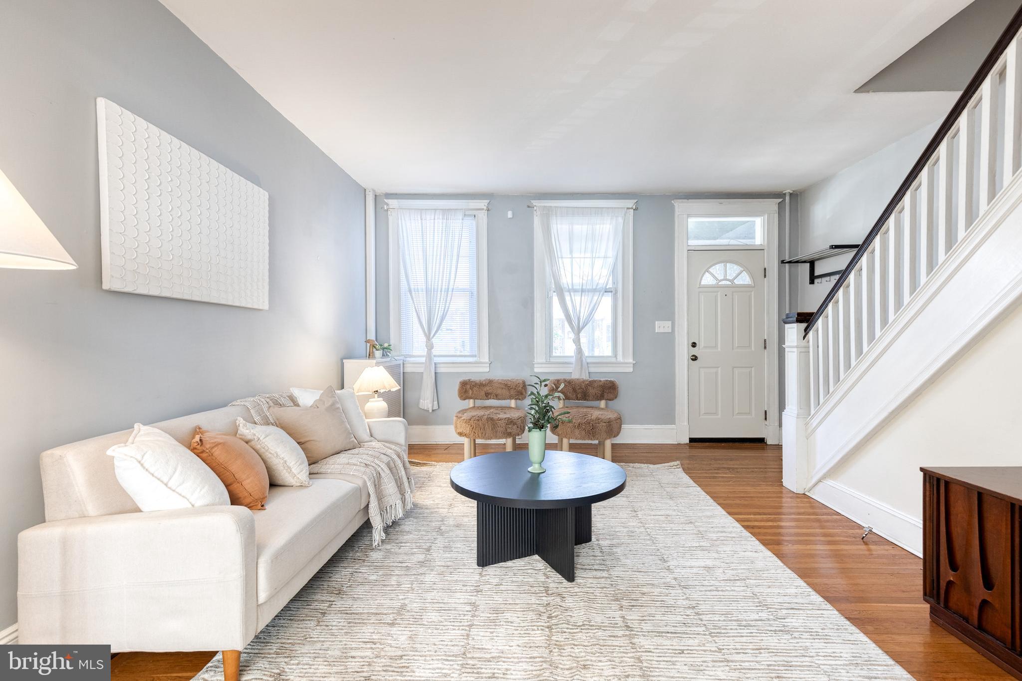 MEDFIELD - Residential