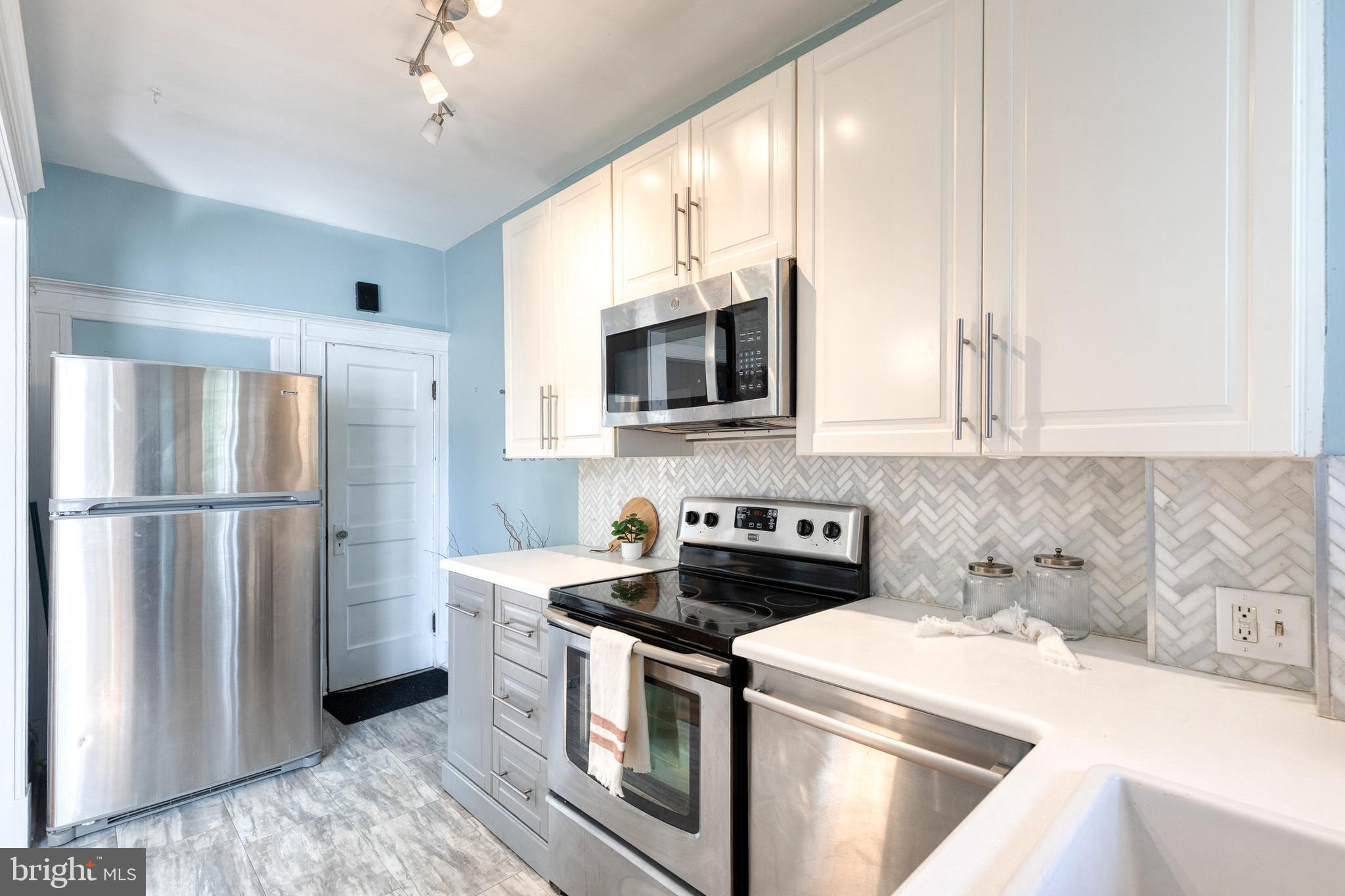MEDFIELD - Residential