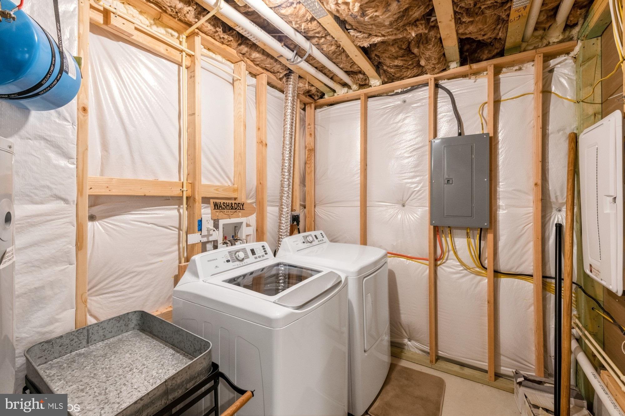 PROSPERITY PLAINS - Residential Lease