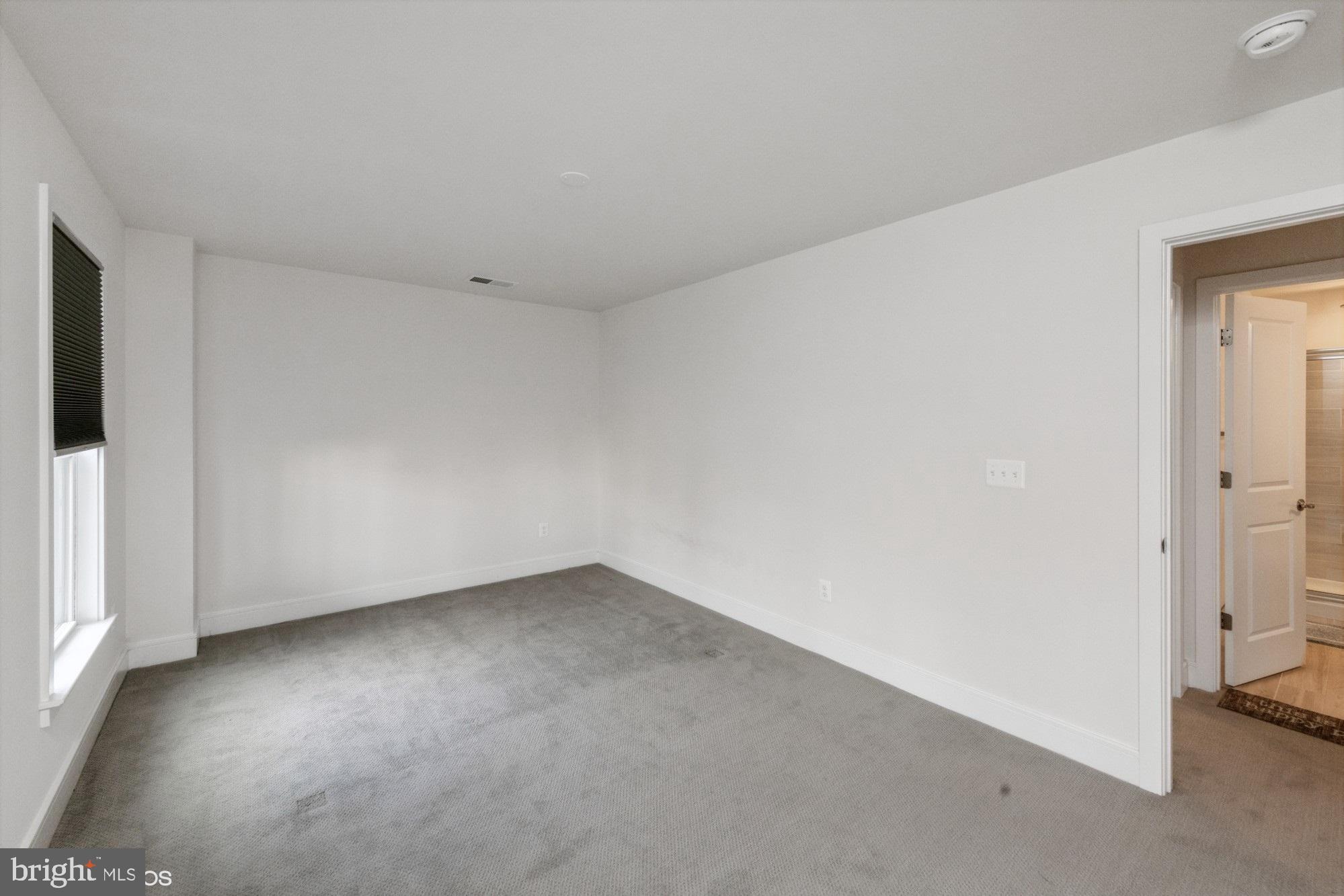 PROSPERITY PLAINS - Residential Lease