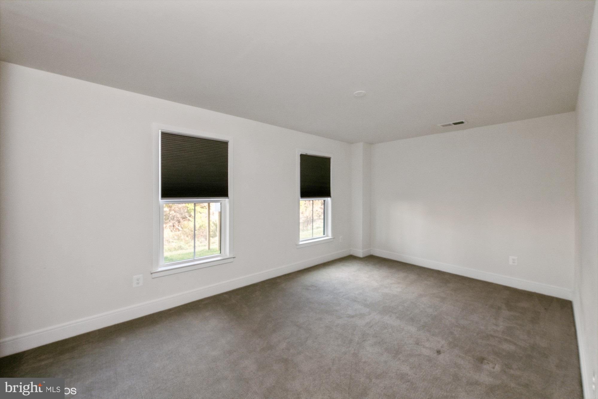 PROSPERITY PLAINS - Residential Lease