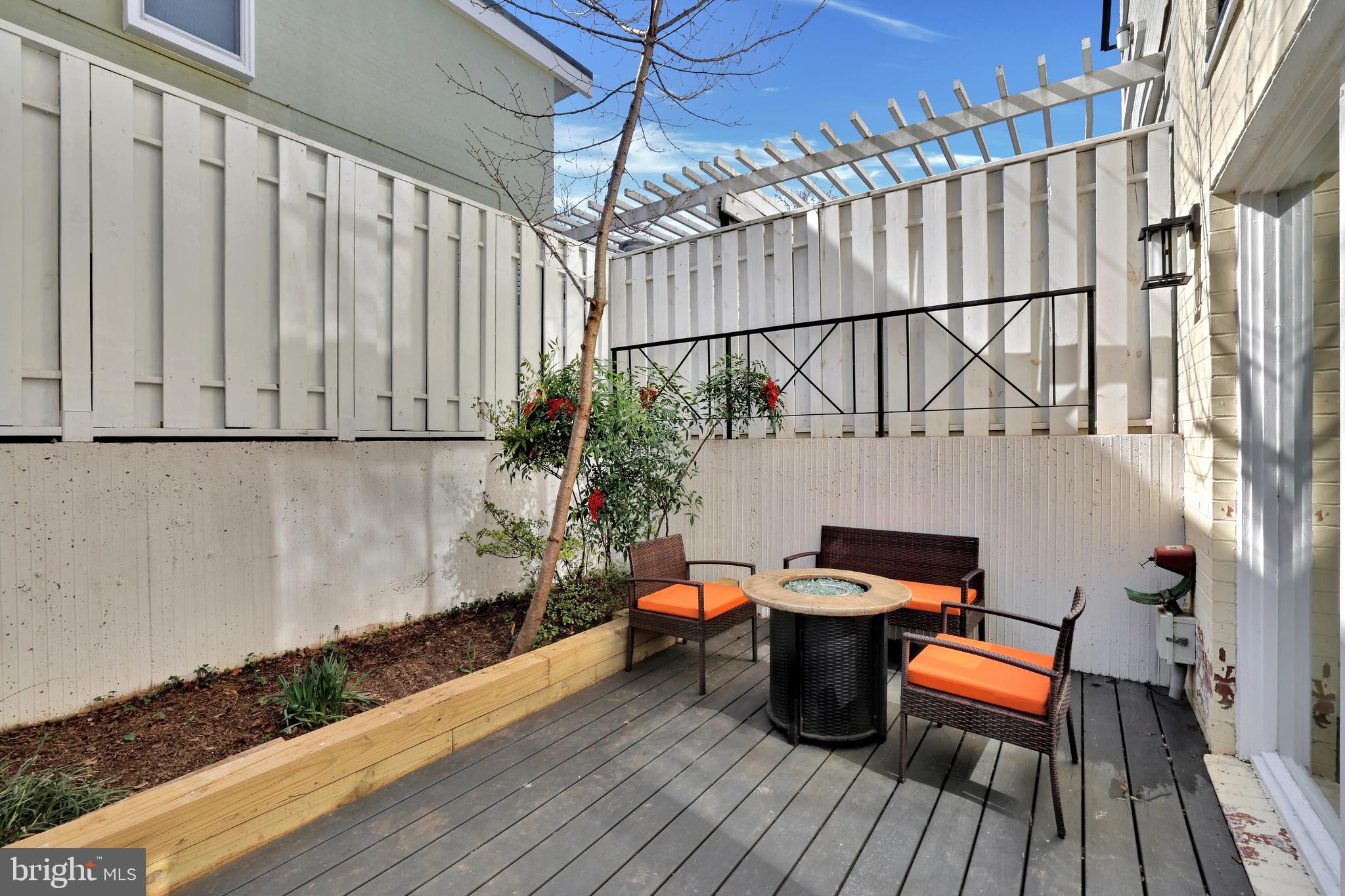 CAPITOL PARK IV - Residential Lease