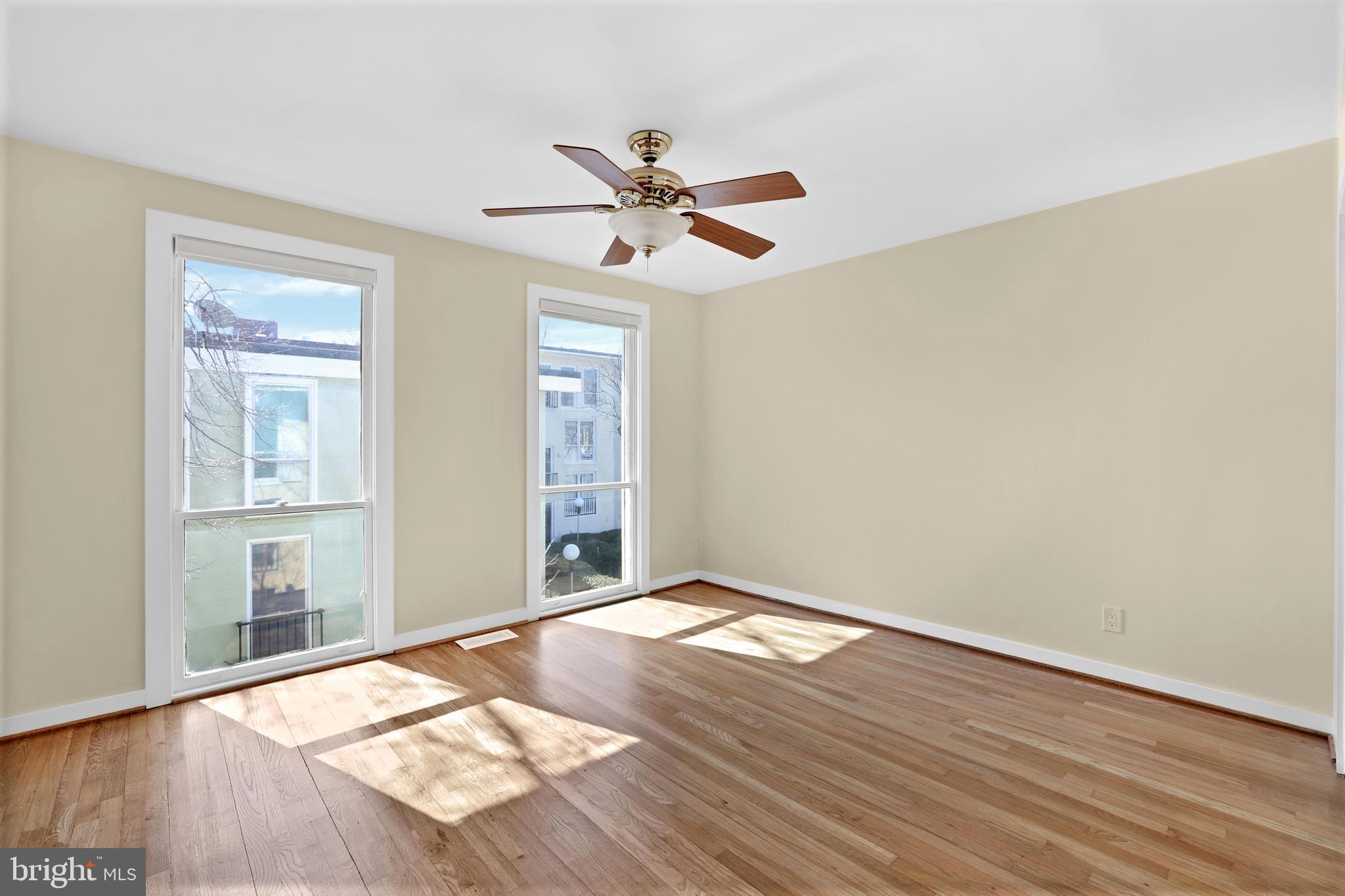 CAPITOL PARK IV - Residential Lease