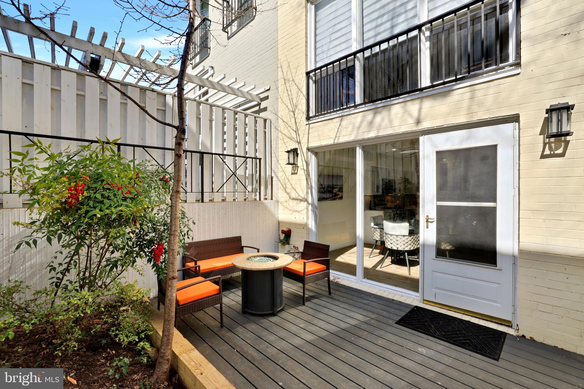 CAPITOL PARK IV - Residential Lease