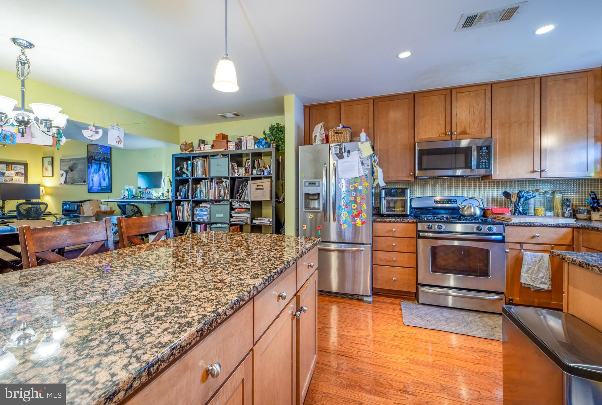 WEST VILLAGE OF SHIRLINGTON - Residential Lease