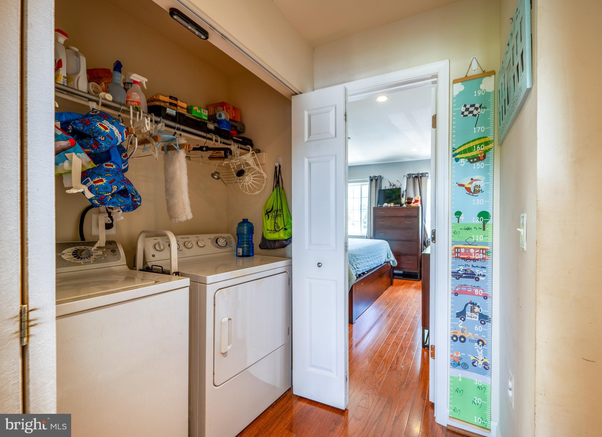 WEST VILLAGE OF SHIRLINGTON - Residential Lease