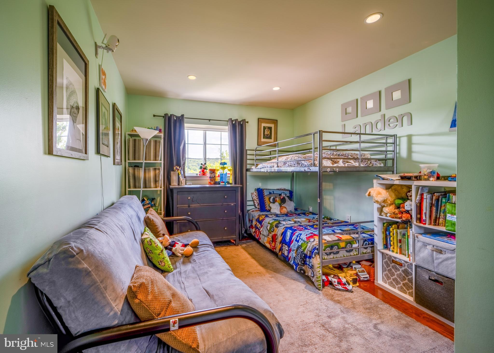 WEST VILLAGE OF SHIRLINGTON - Residential Lease