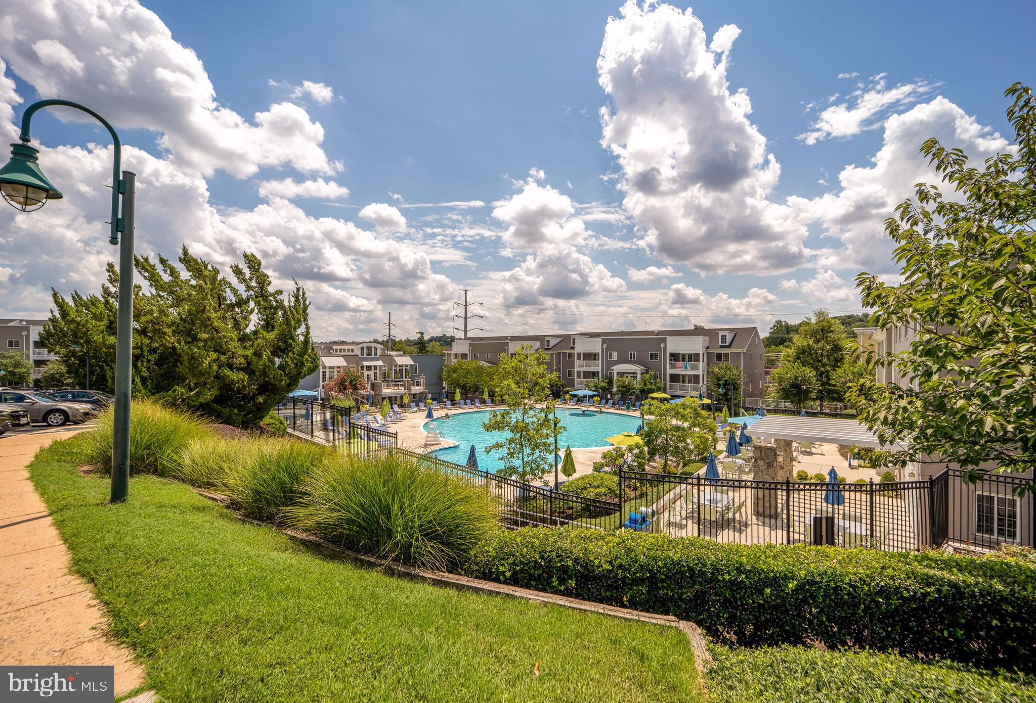 WEST VILLAGE OF SHIRLINGTON - Residential Lease